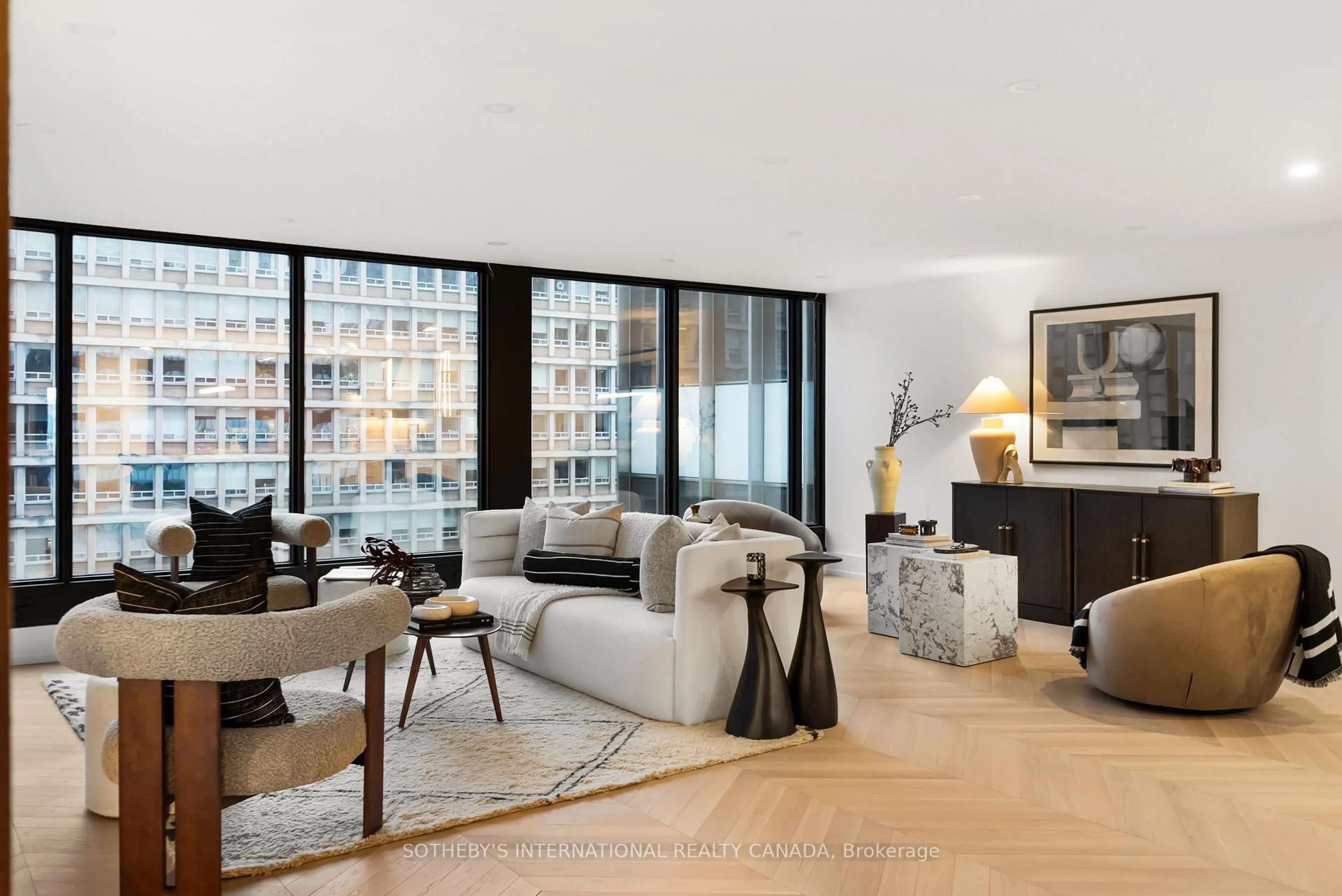 Living room with furniture, unknown for 110 Bloor St #1009, Toronto Ontario M5S 2W7