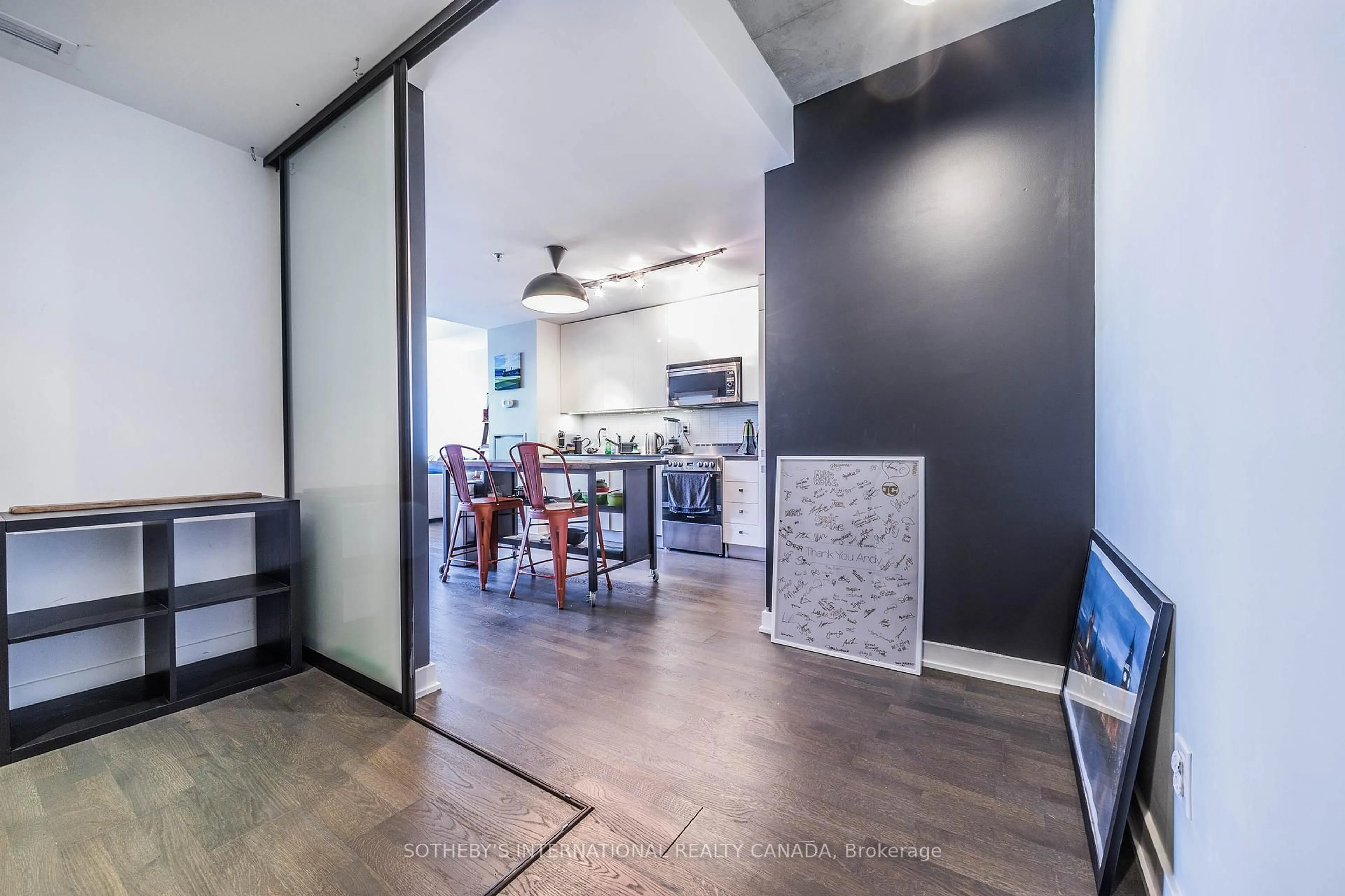 Unknown for 8 Dovercourt Rd #305, Toronto Ontario M6J 0B6