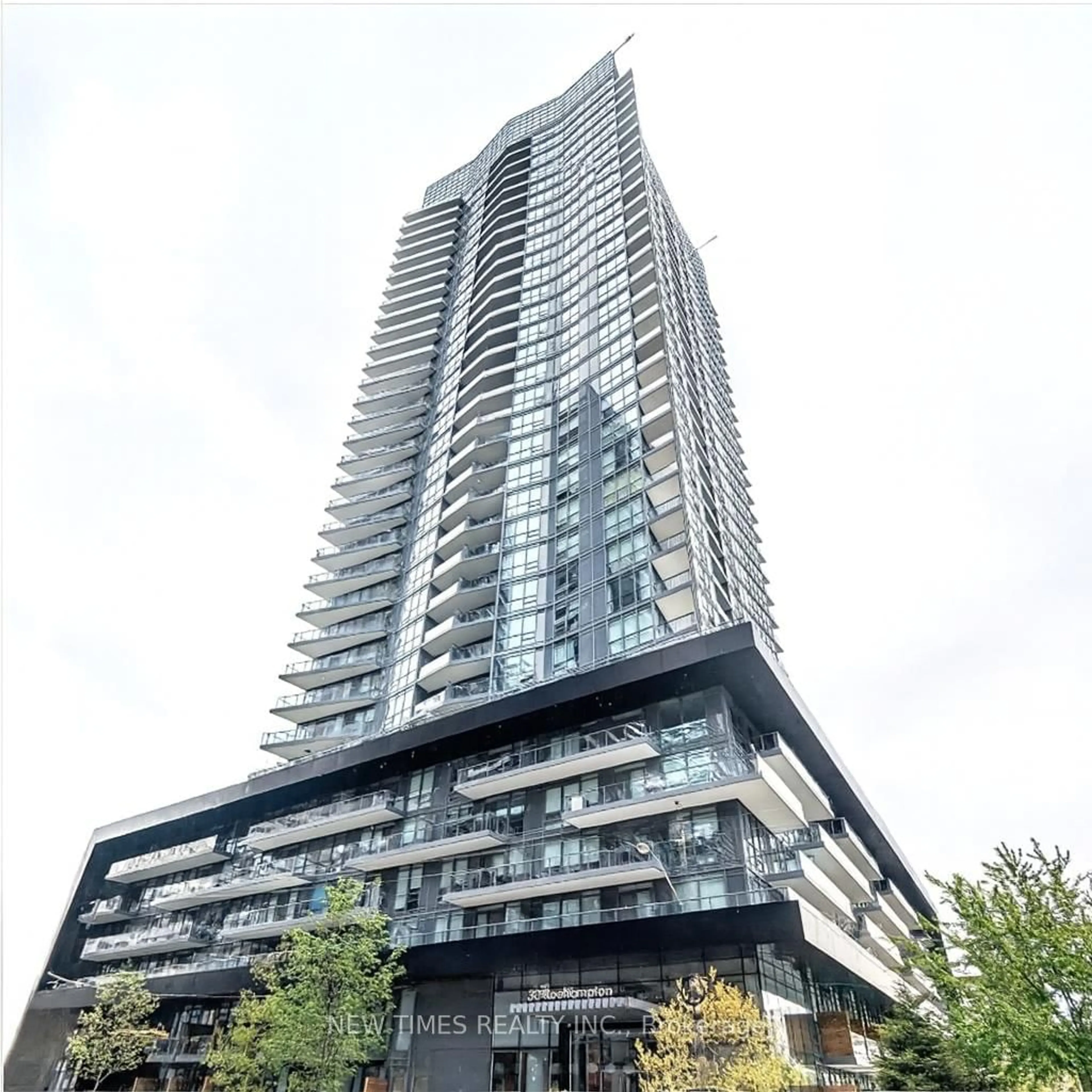 Unknown for 30 Roehampton Ave #2011, Toronto Ontario M4P 1R2