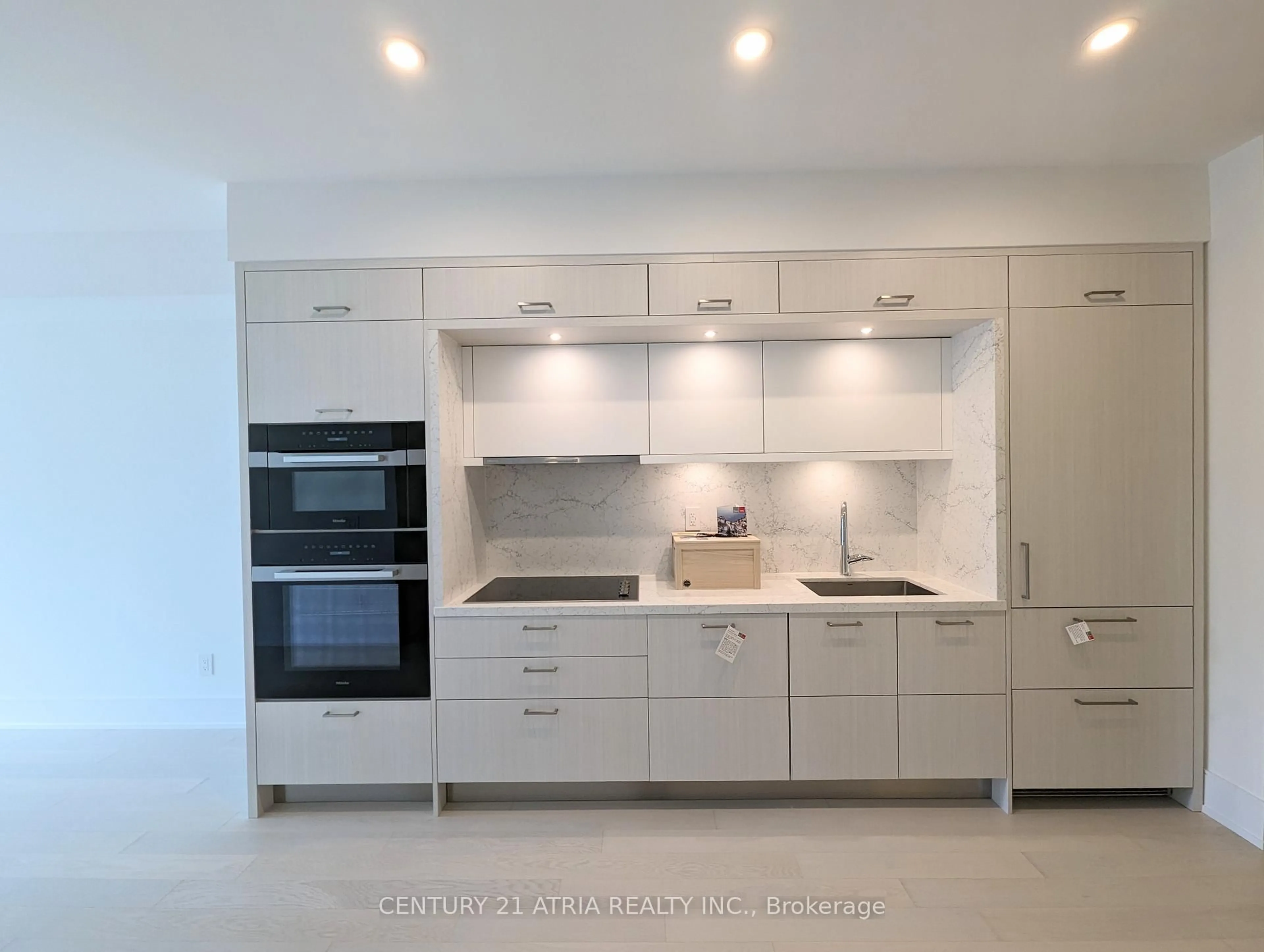 Contemporary kitchen, unknown for 155 Merchants' Wharf #523, Toronto Ontario M5A 0Y4