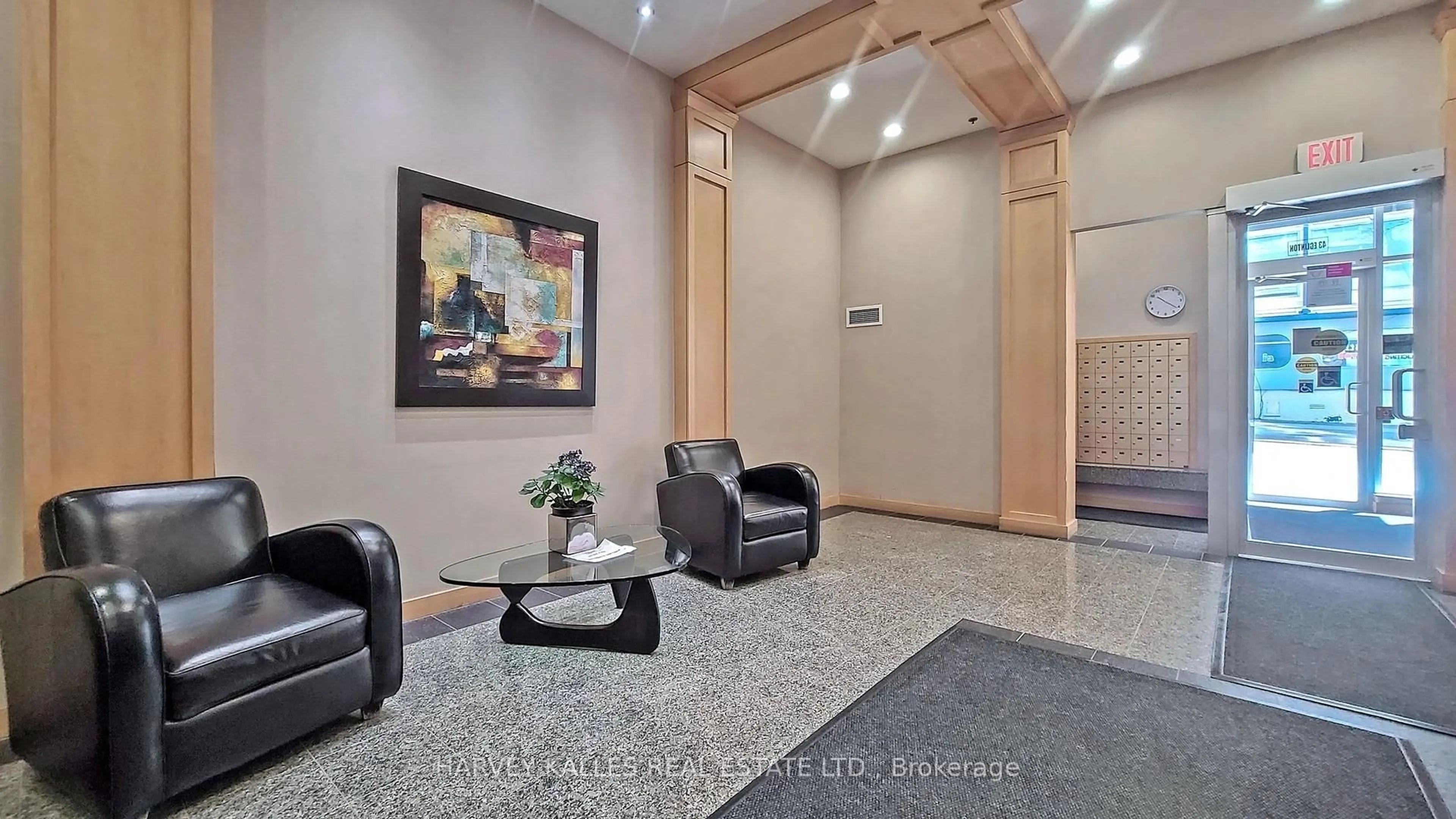 Lobby for 43 Eglinton Ave #902, Toronto Ontario M4P 1A5