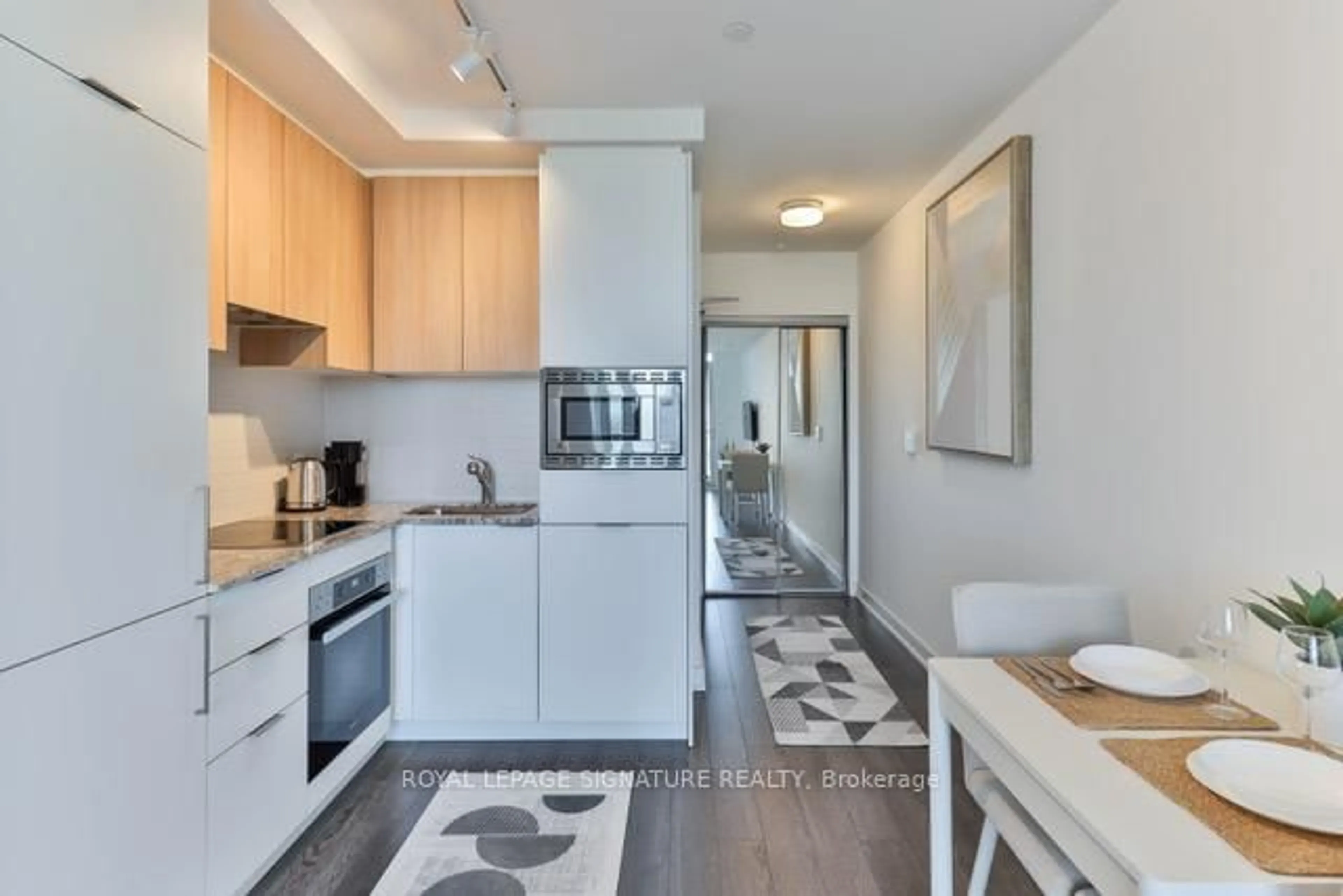Standard kitchen, ceramic/tile floor for 50 O'Neill Rd #3205, Toronto Ontario M3C 0R1