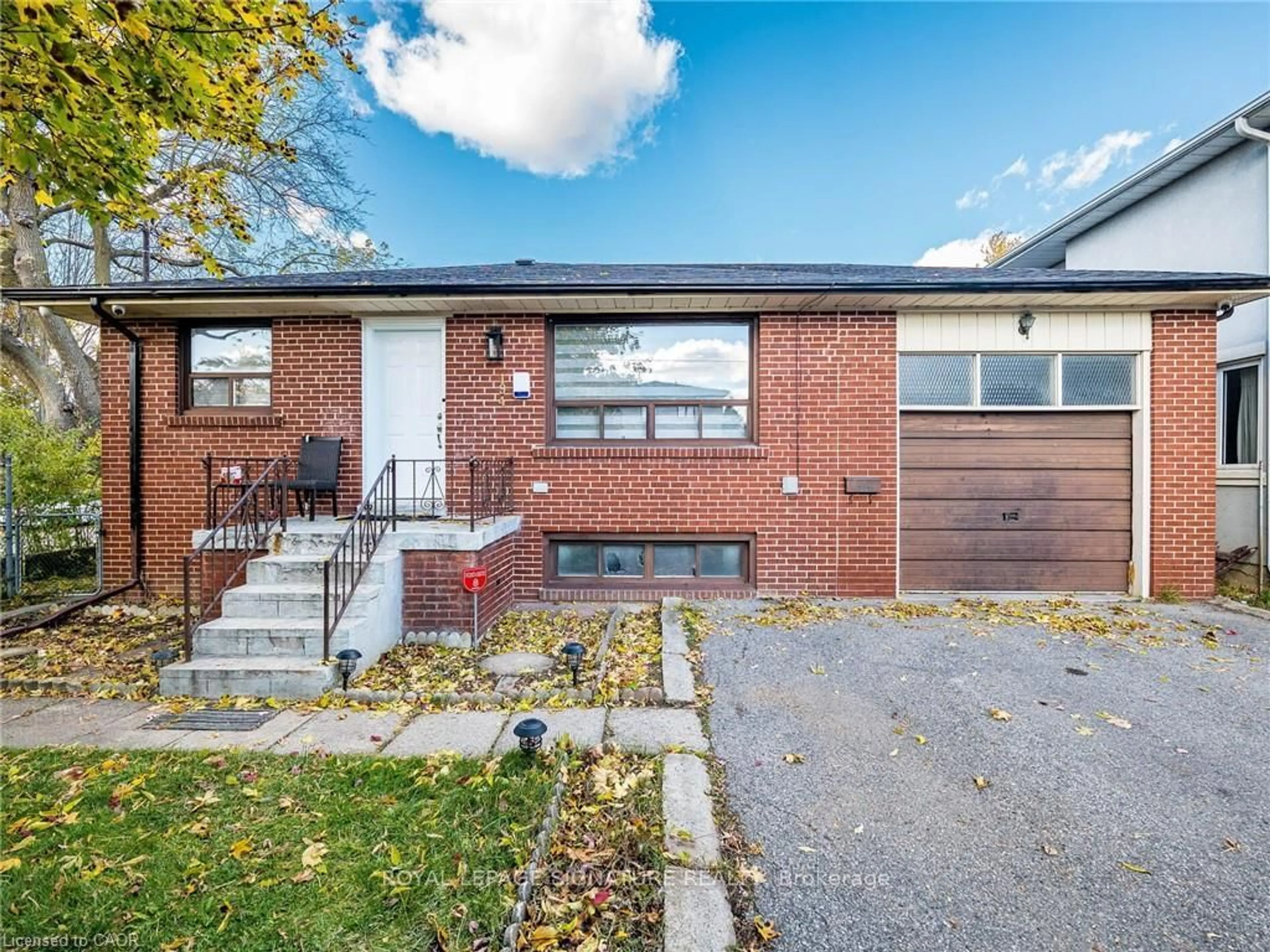 Home with brick exterior material, street for 194 Pleasant Ave, Toronto Ontario M2M 1M3