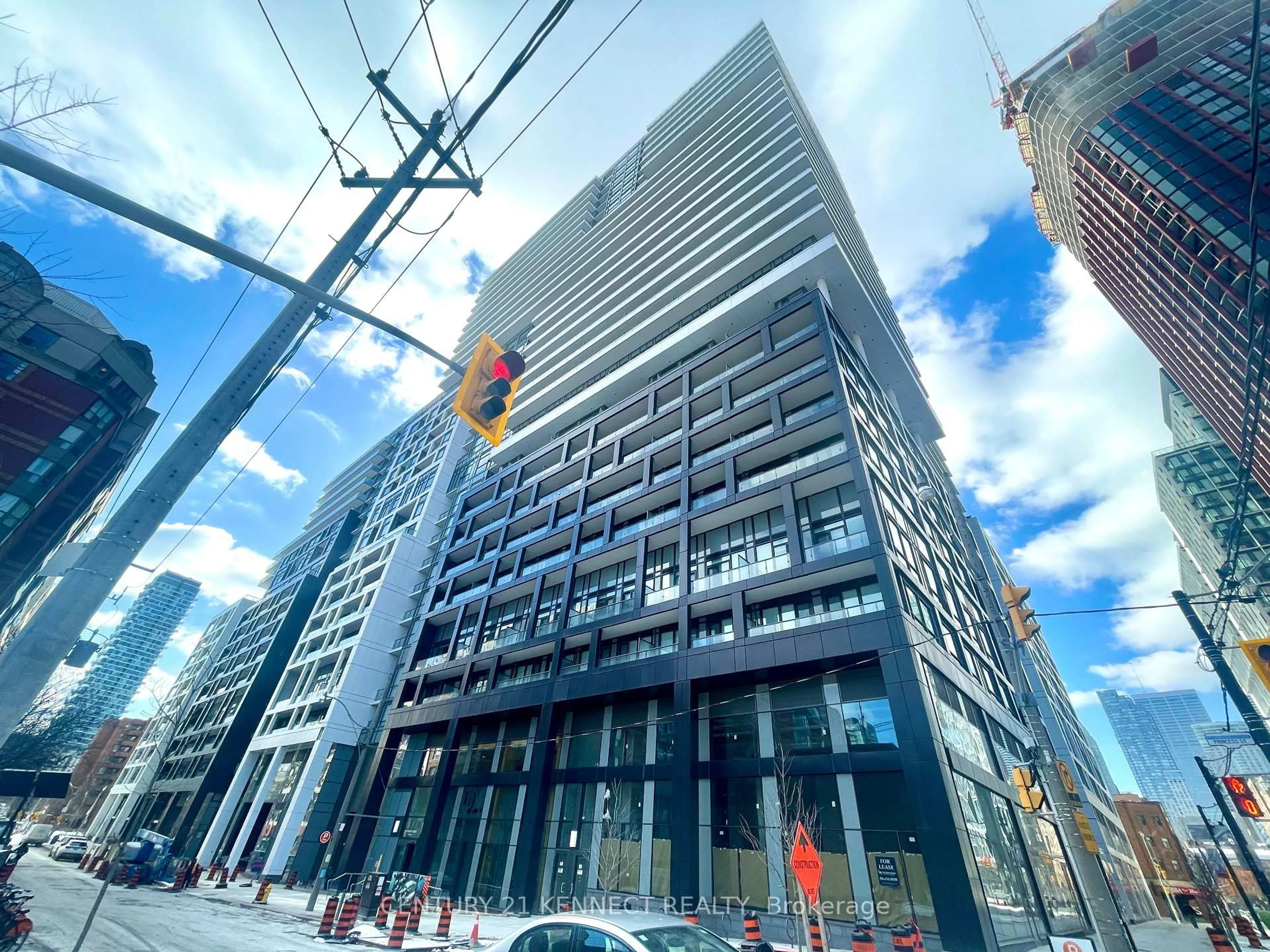 Indoor foyer for 70 Princess St #2406, Toronto Ontario M5A 0X6