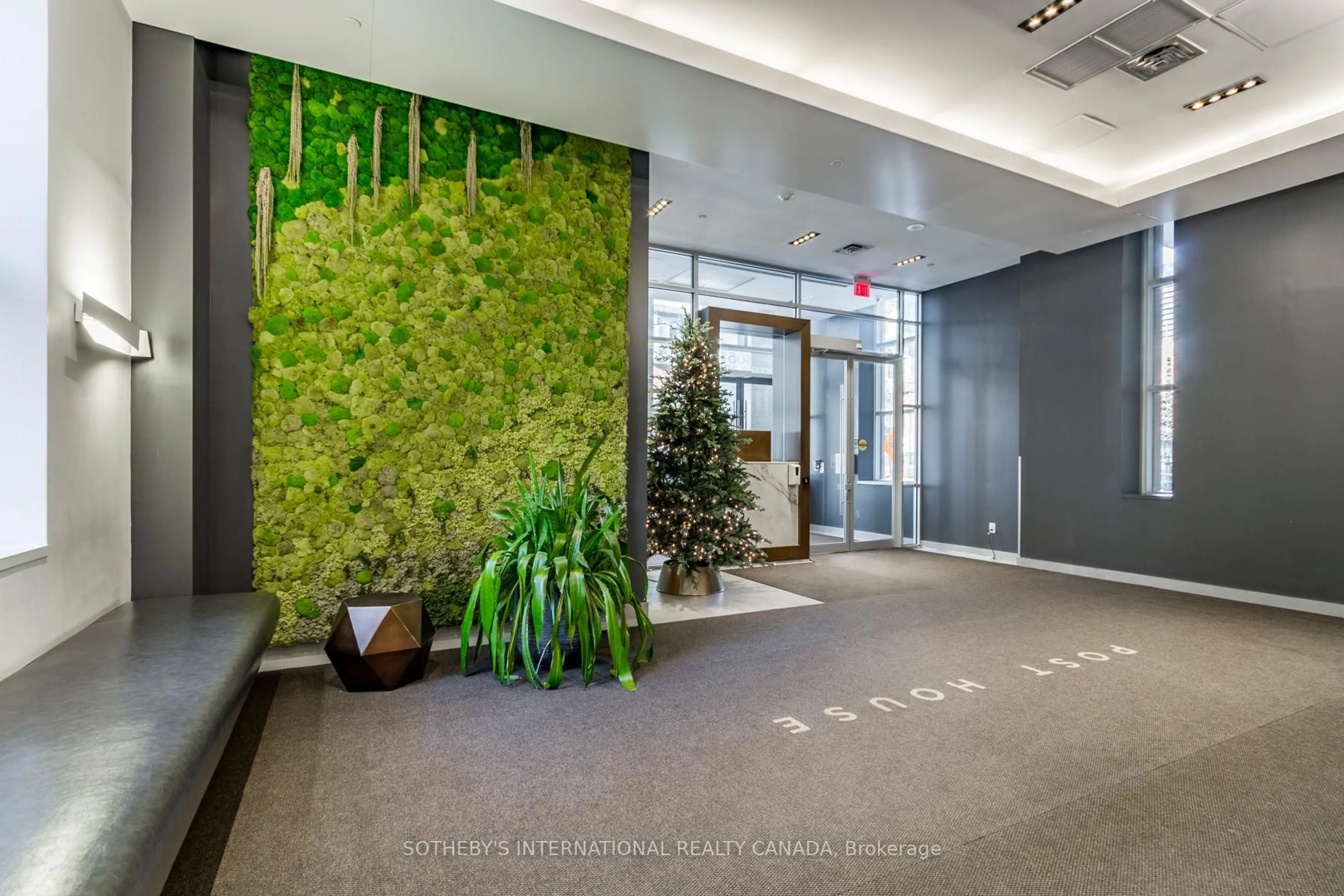 Indoor foyer for 105 George St #713, Toronto Ontario M5A 0L4