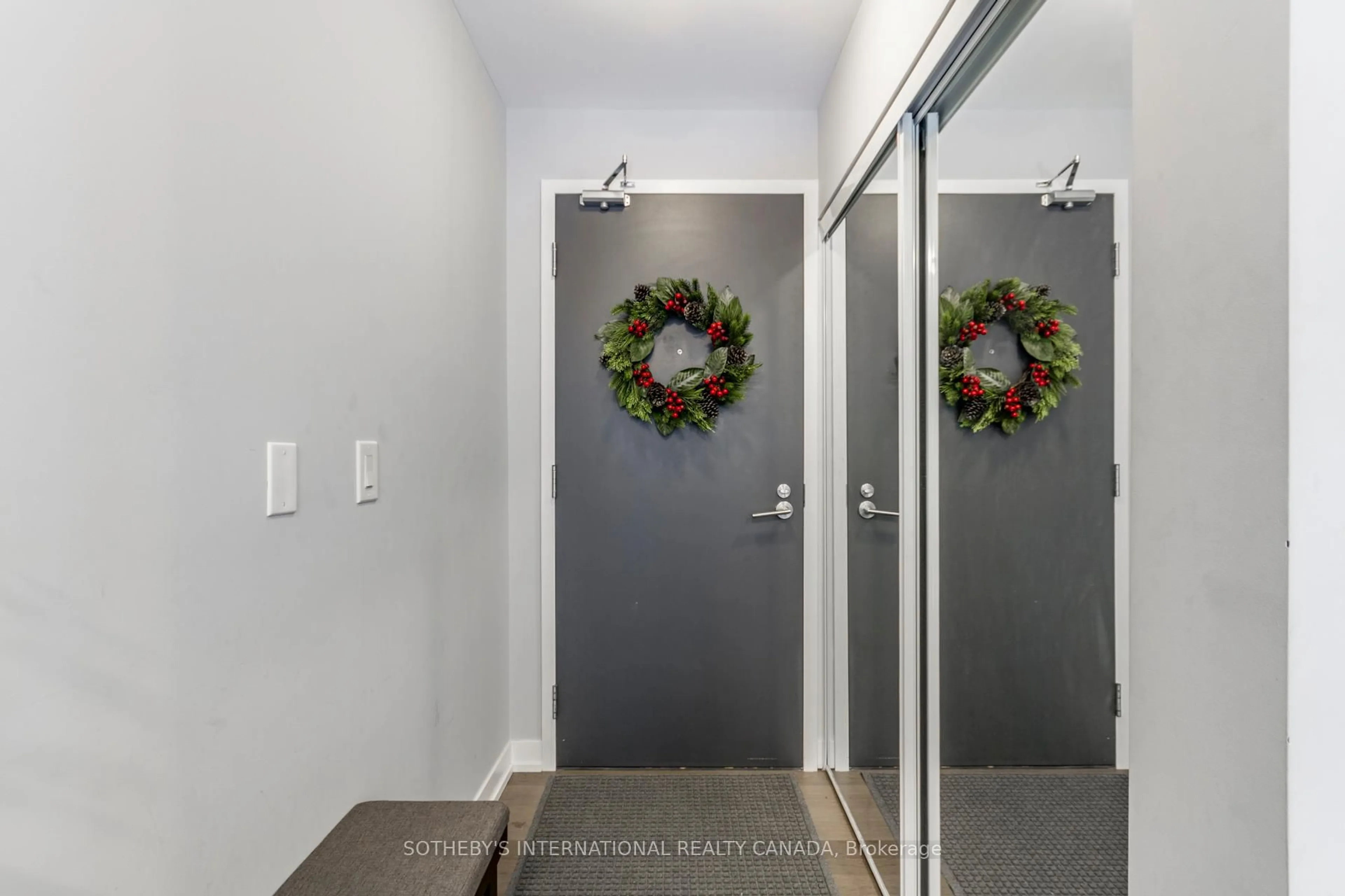 Indoor entryway for 105 George St #713, Toronto Ontario M5A 0L4