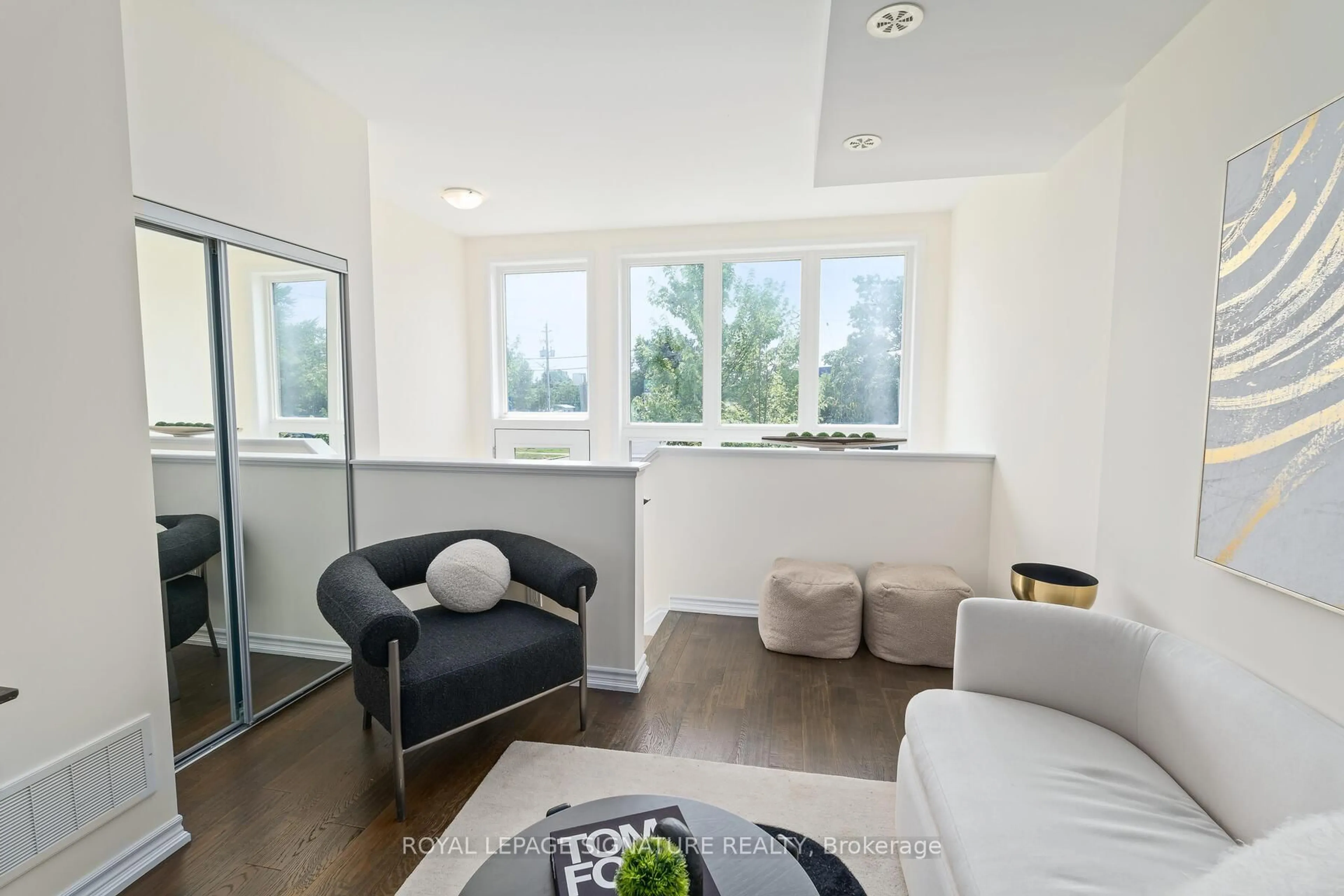 Unknown for 10 Curlew Dr, Toronto Ontario M1R 1V1