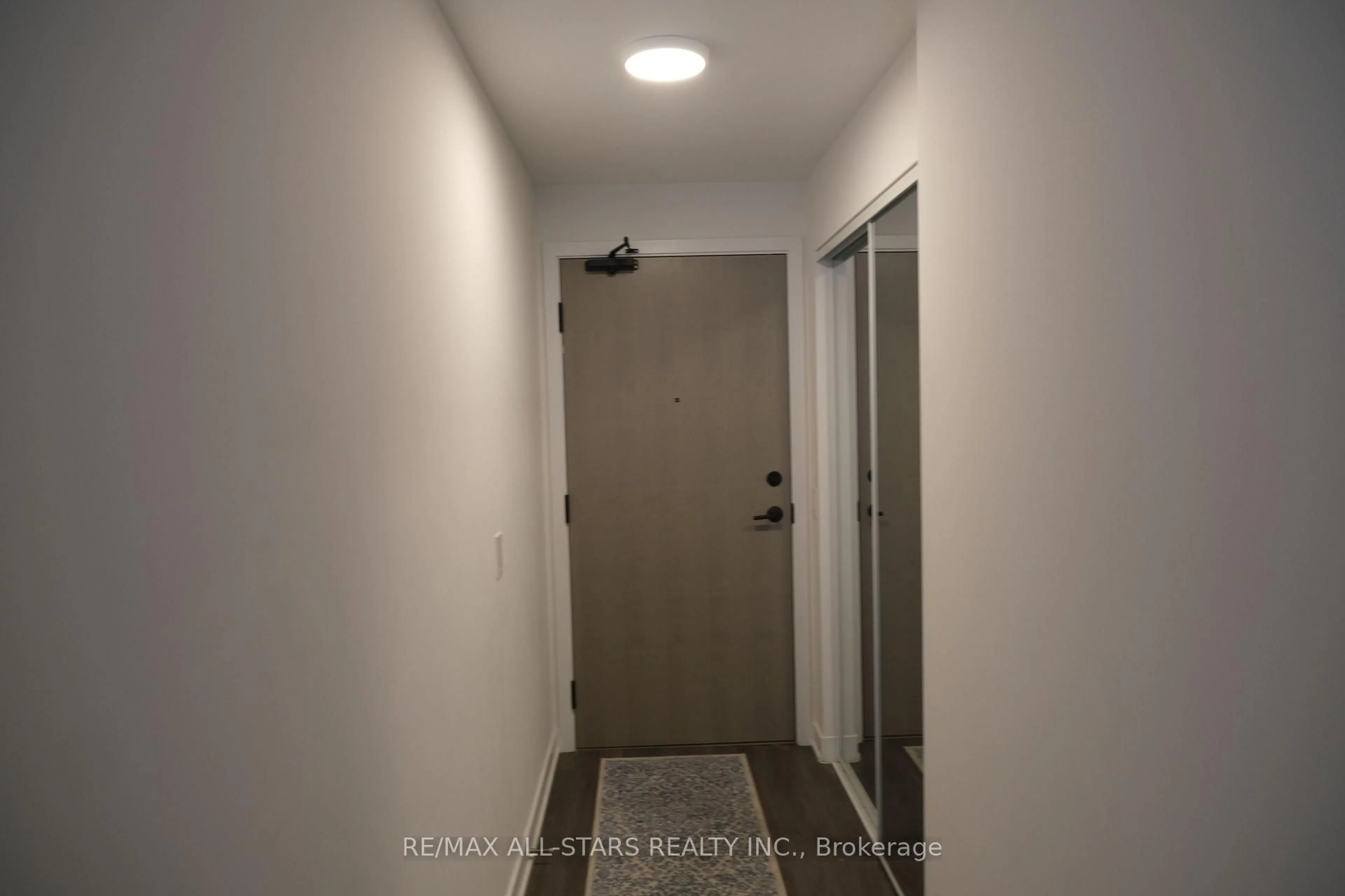 A pic of a room for 130 River St #1007, Toronto Ontario L6L 3B5