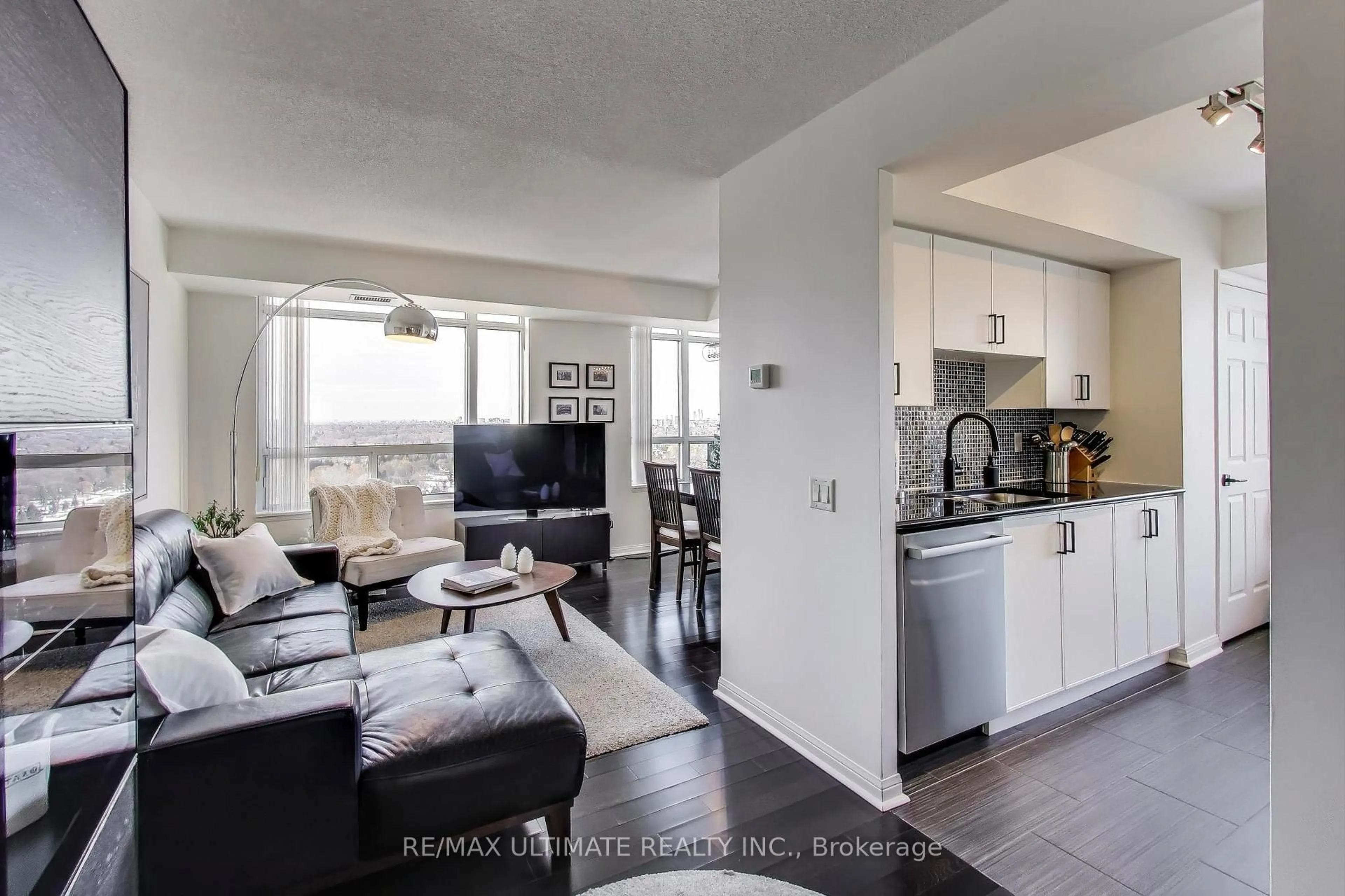 Open concept kitchen, unknown for 153 Beecroft Rd #2805, Toronto Ontario M2N 7C5