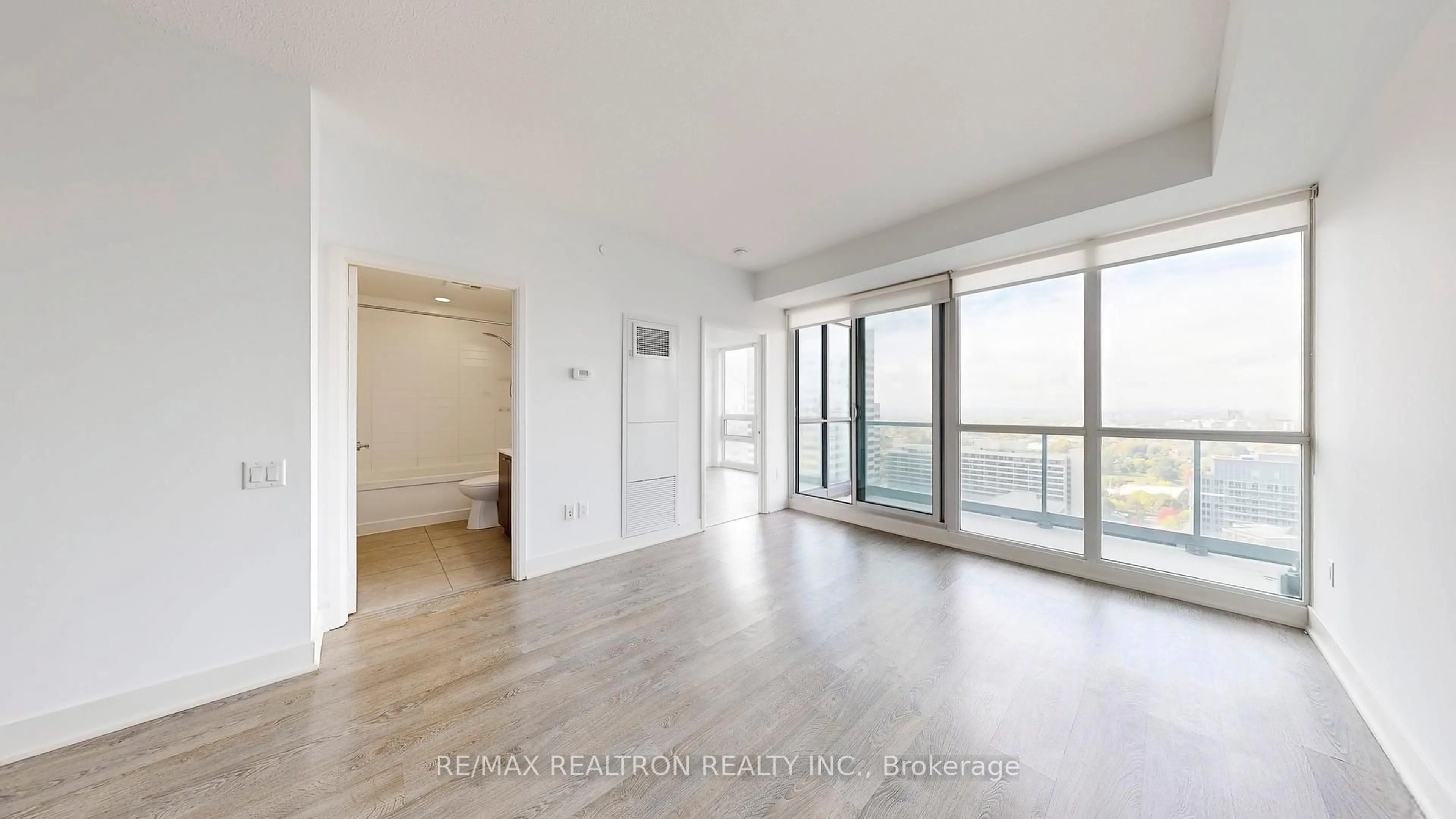 A pic of a room for 30 Roehampton Ave #3003, Toronto Ontario M4P 0B9