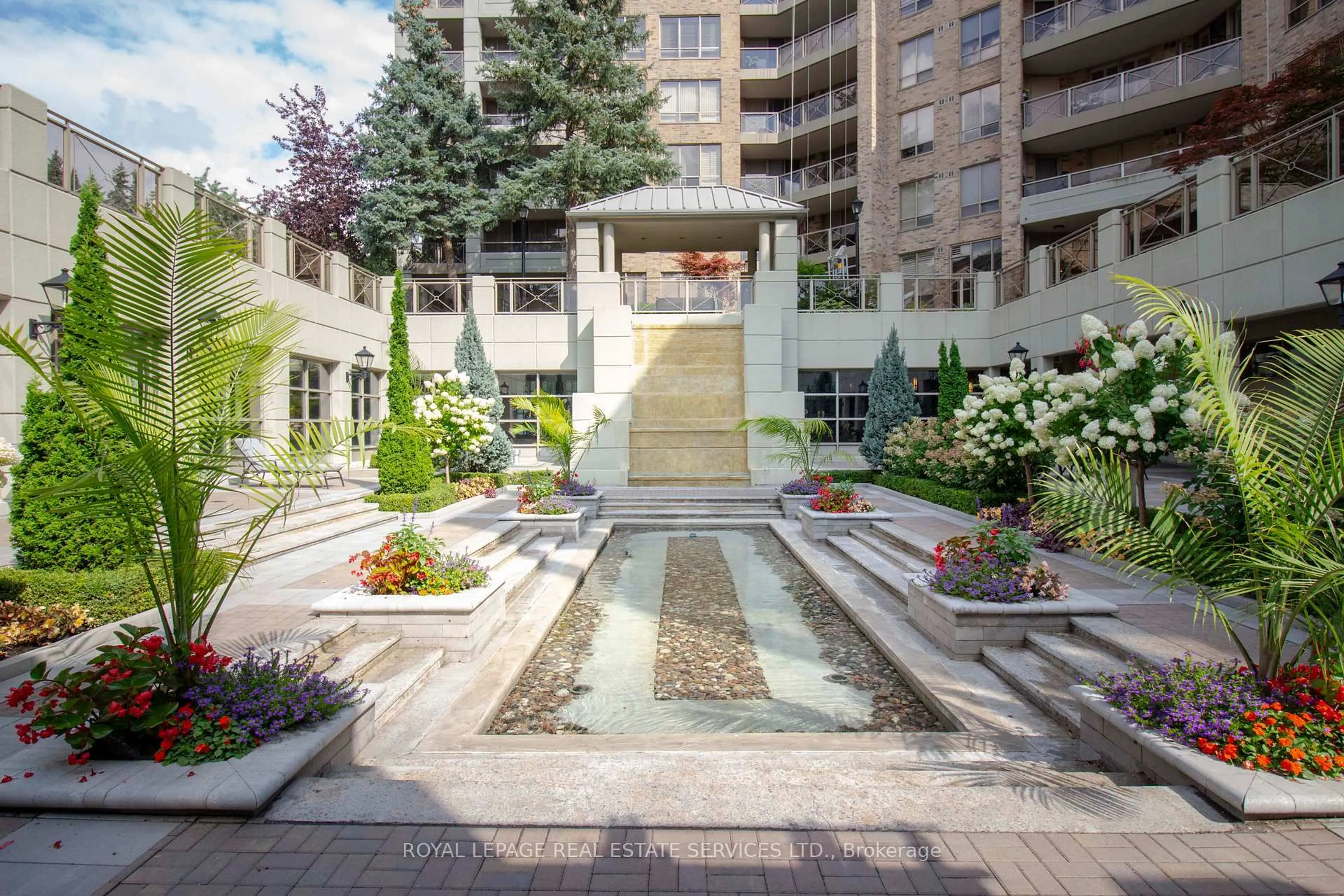 Patio, street for 215 The Donway West #612, Toronto Ontario M3B 3P5