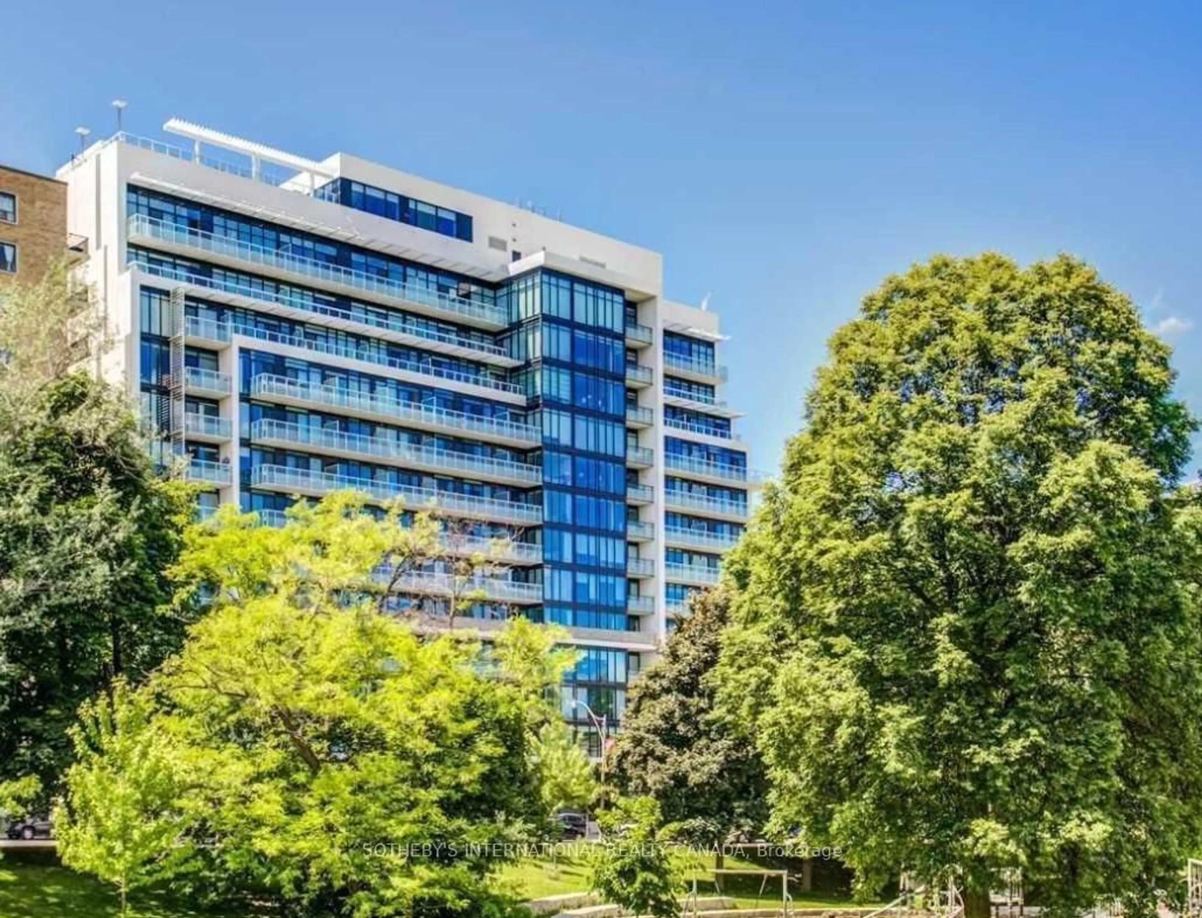 A pic from outside/outdoor area/front of a property/back of a property/a pic from drone, city buildings view from balcony for 3018 Yonge St #612, Toronto Ontario M4N 0A5