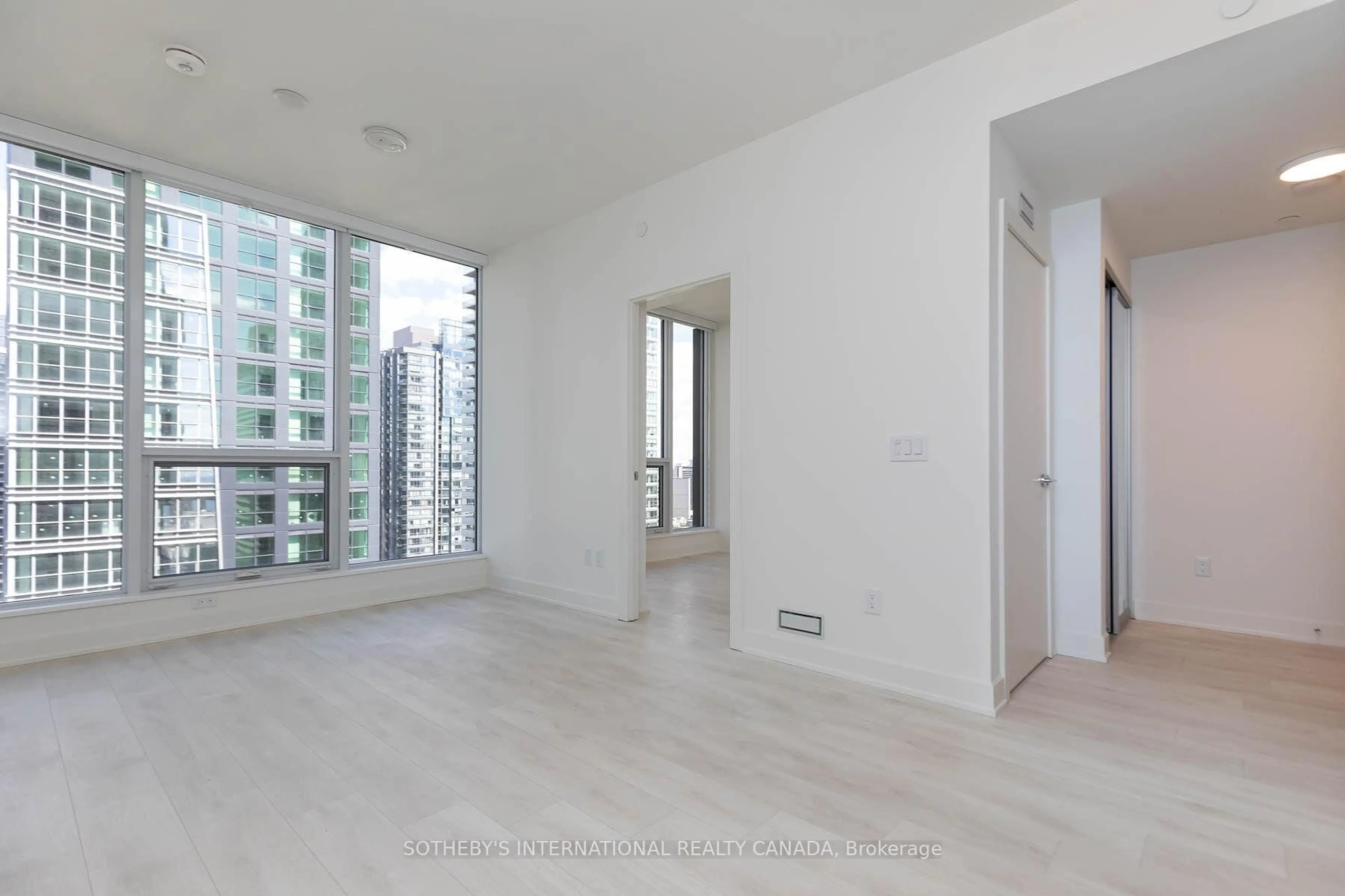 A pic of a room for 35 Mercer St #2913, Toronto Ontario M5V 1H2