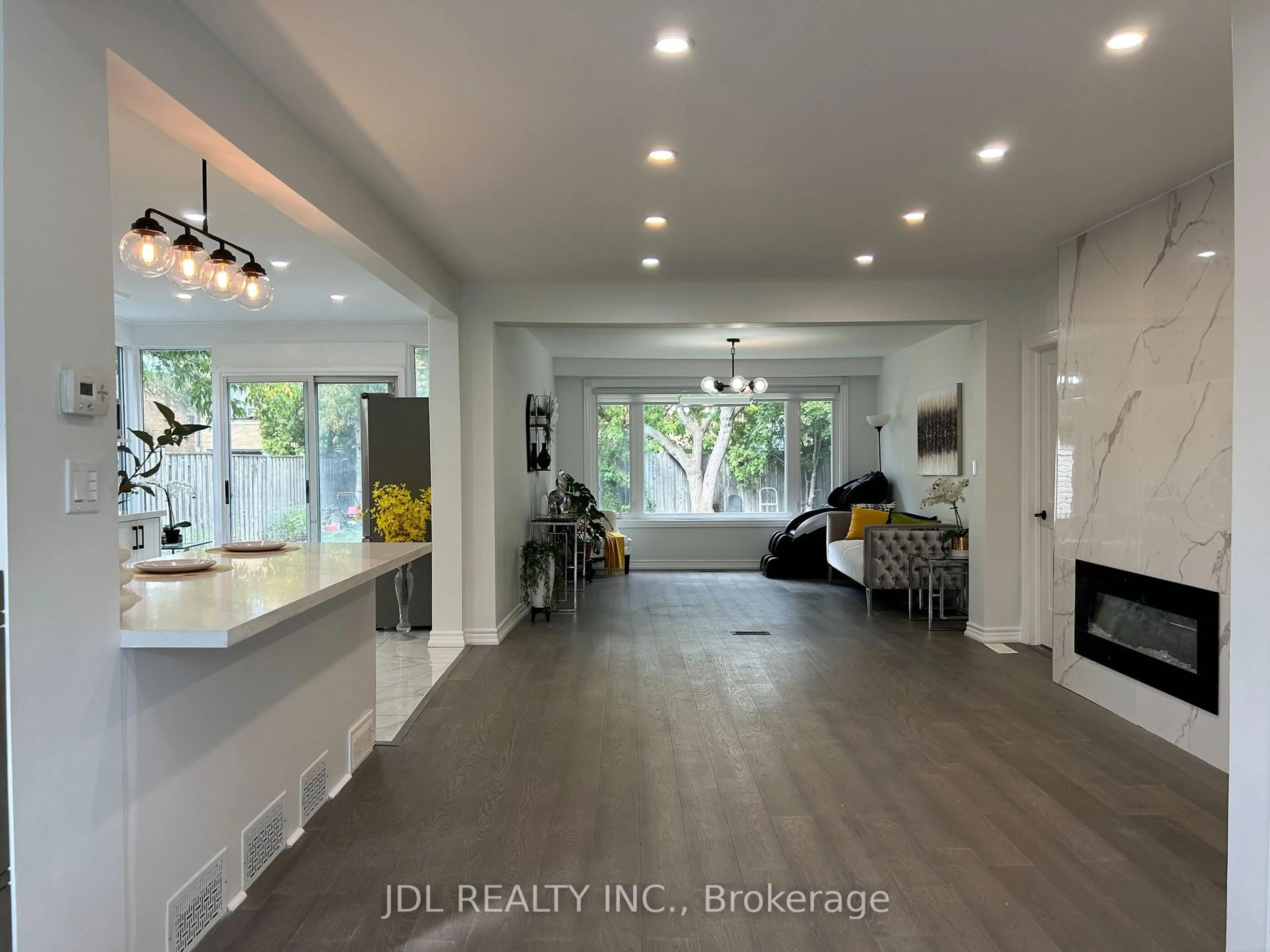 Unknown for 18 Cadillac Ave Ave, Toronto Ontario M3H 1R9