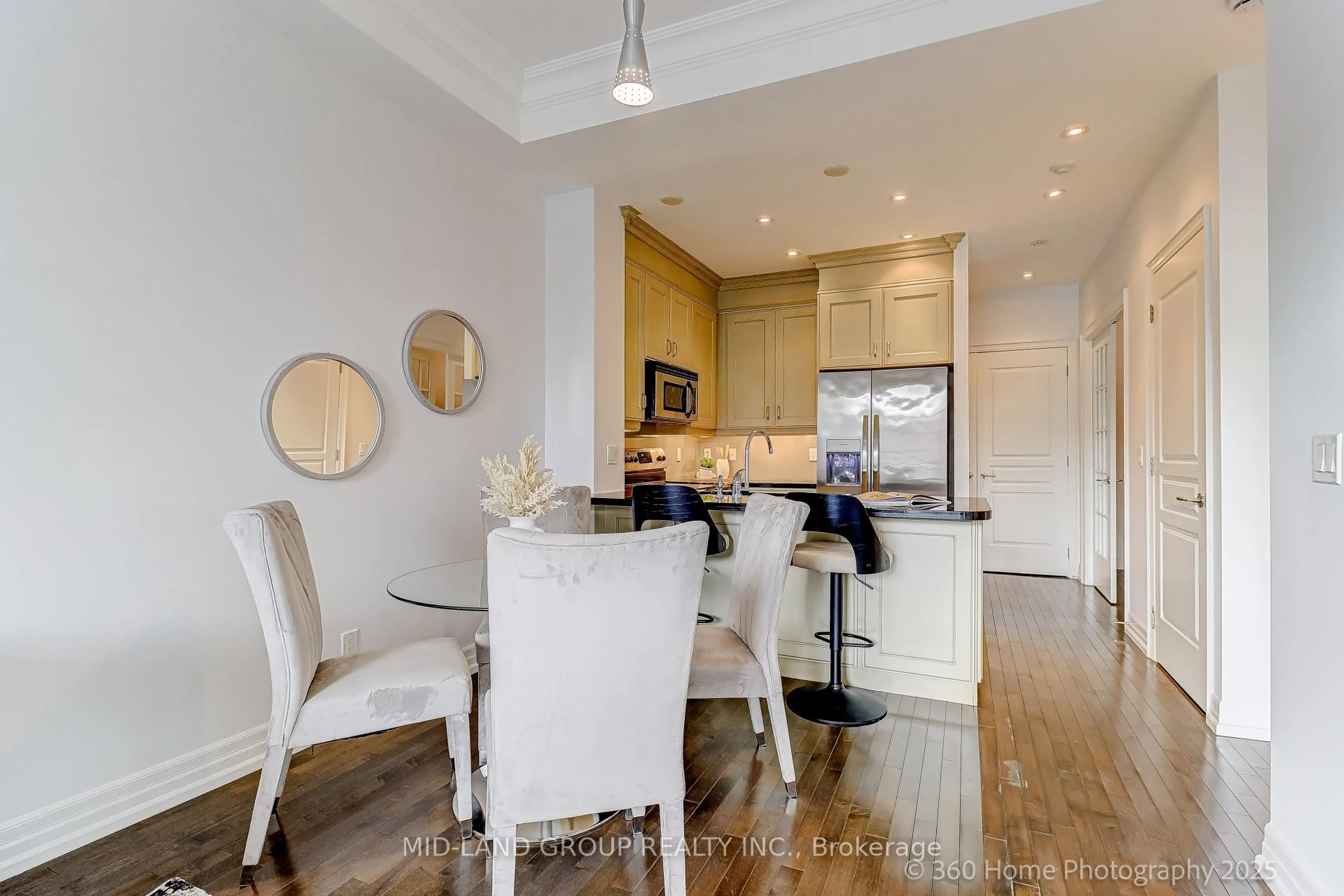 Open concept kitchen, unknown for 20 Burkebrook Pl #316, Toronto Ontario M4G 0A1