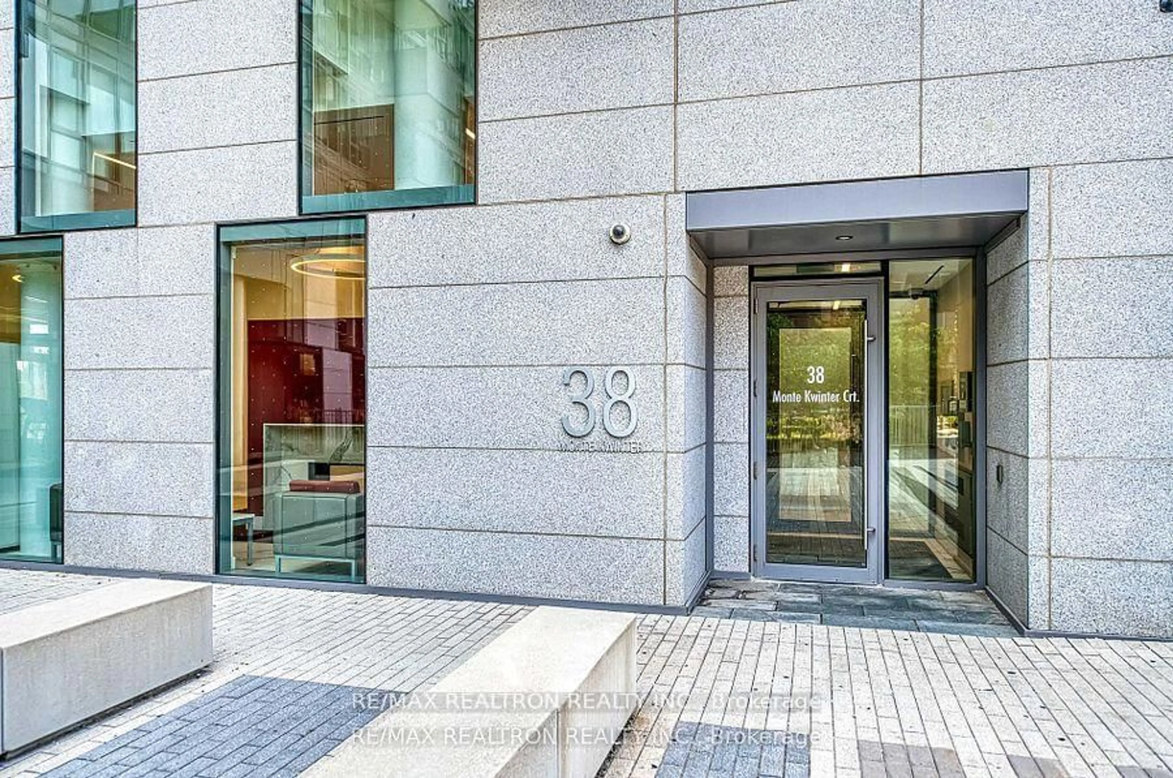 Indoor foyer for 38 Monte Kwinter Crt #1119, Toronto Ontario M3H 0E2