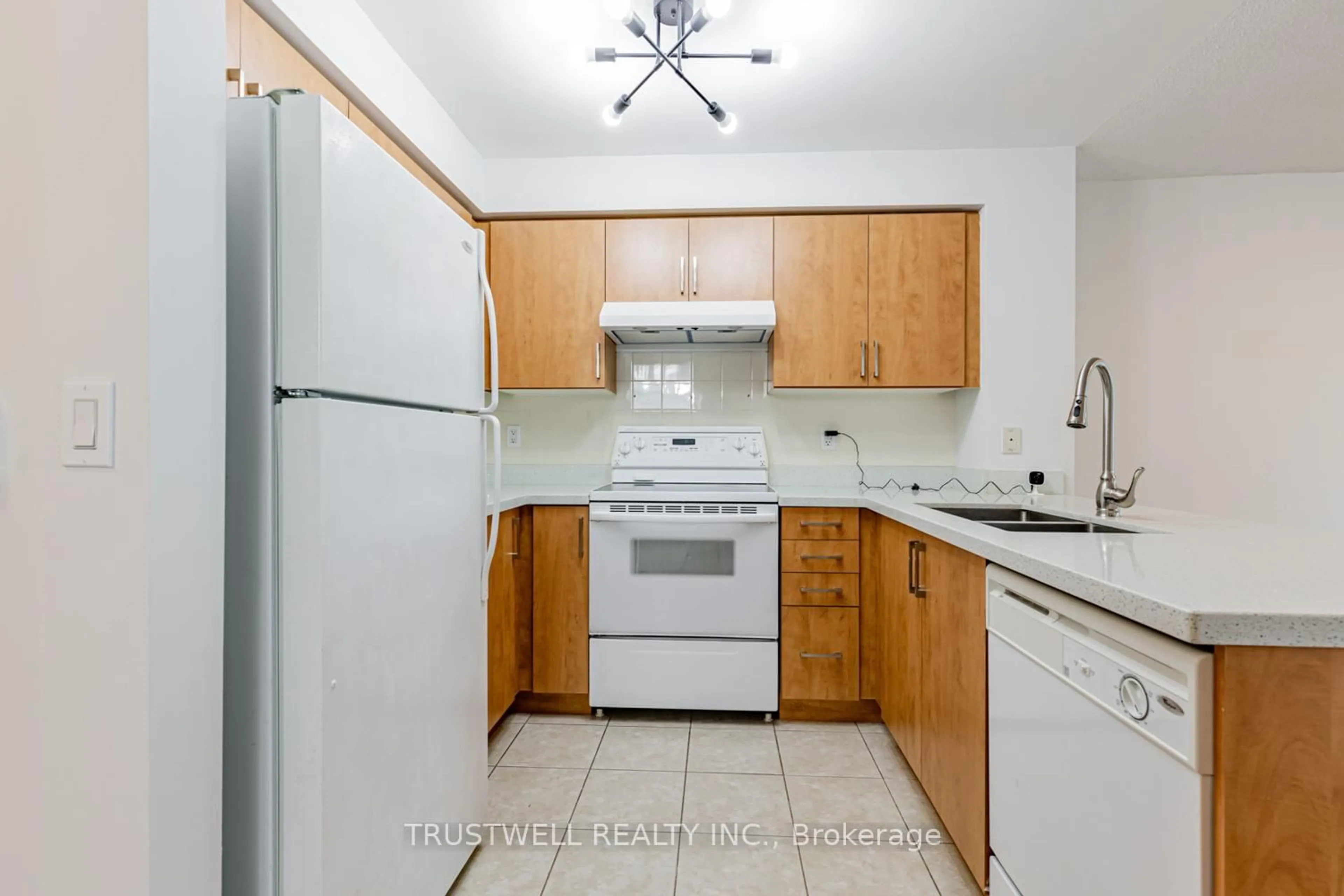 Standard kitchen, unknown for 503 Beecroft Rd #1803, Toronto Ontario M2N 0A2