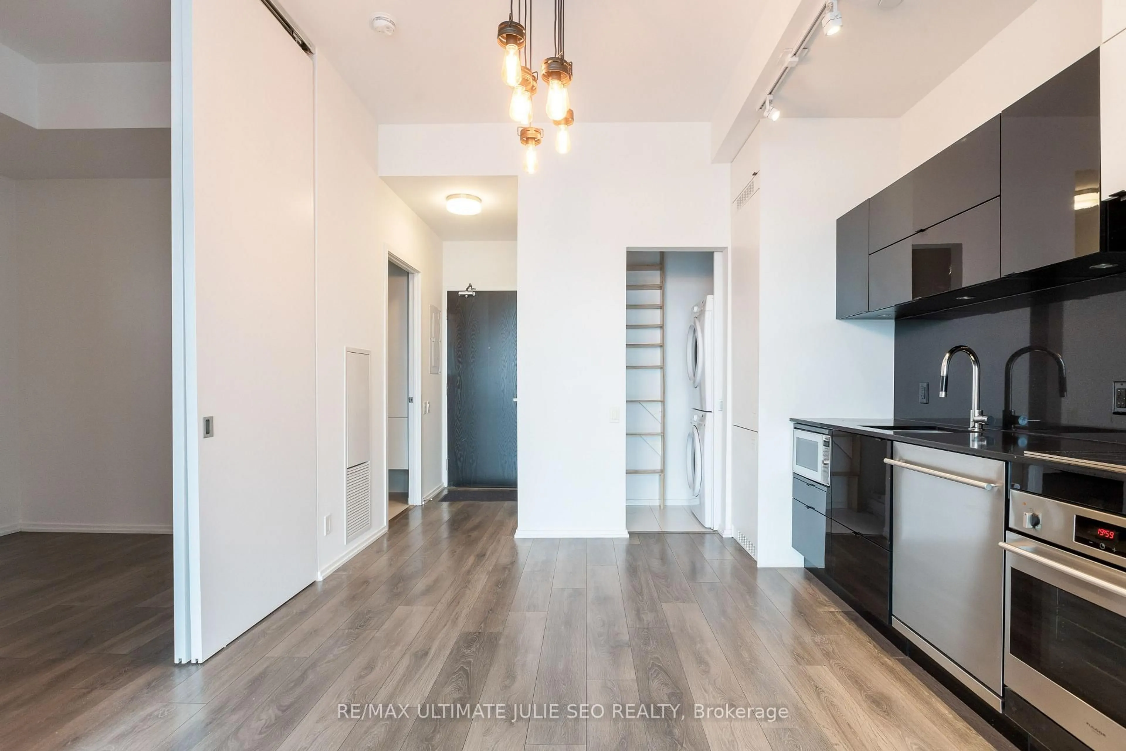 Unknown for 125 Peter St #3606, Toronto Ontario M5V 2H3