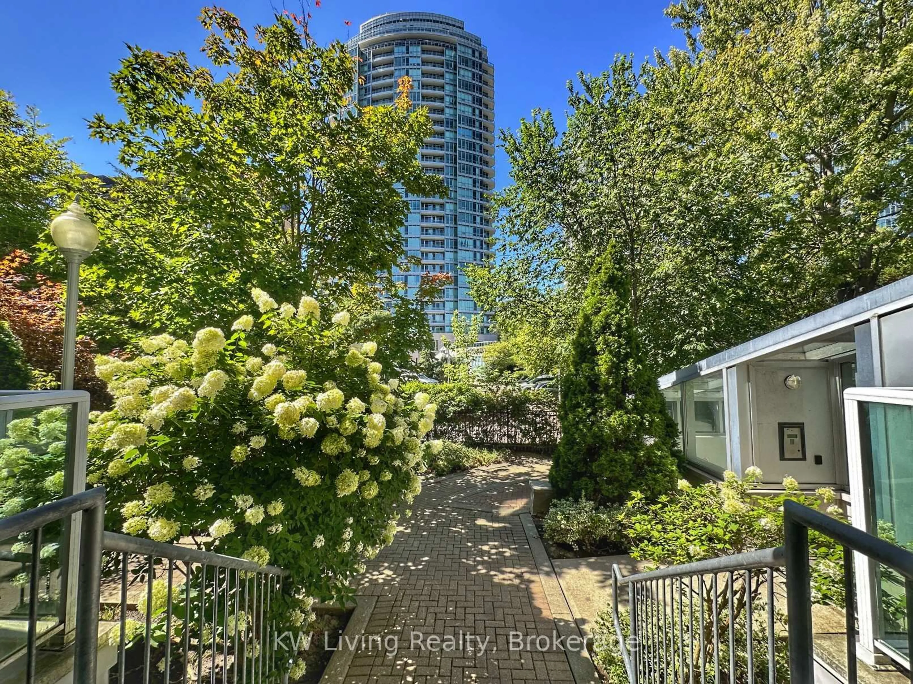 A pic from outside/outdoor area/front of a property/back of a property/a pic from drone, city buildings view from balcony for 70 Byng Ave #15, Toronto Ontario M2N 7L9