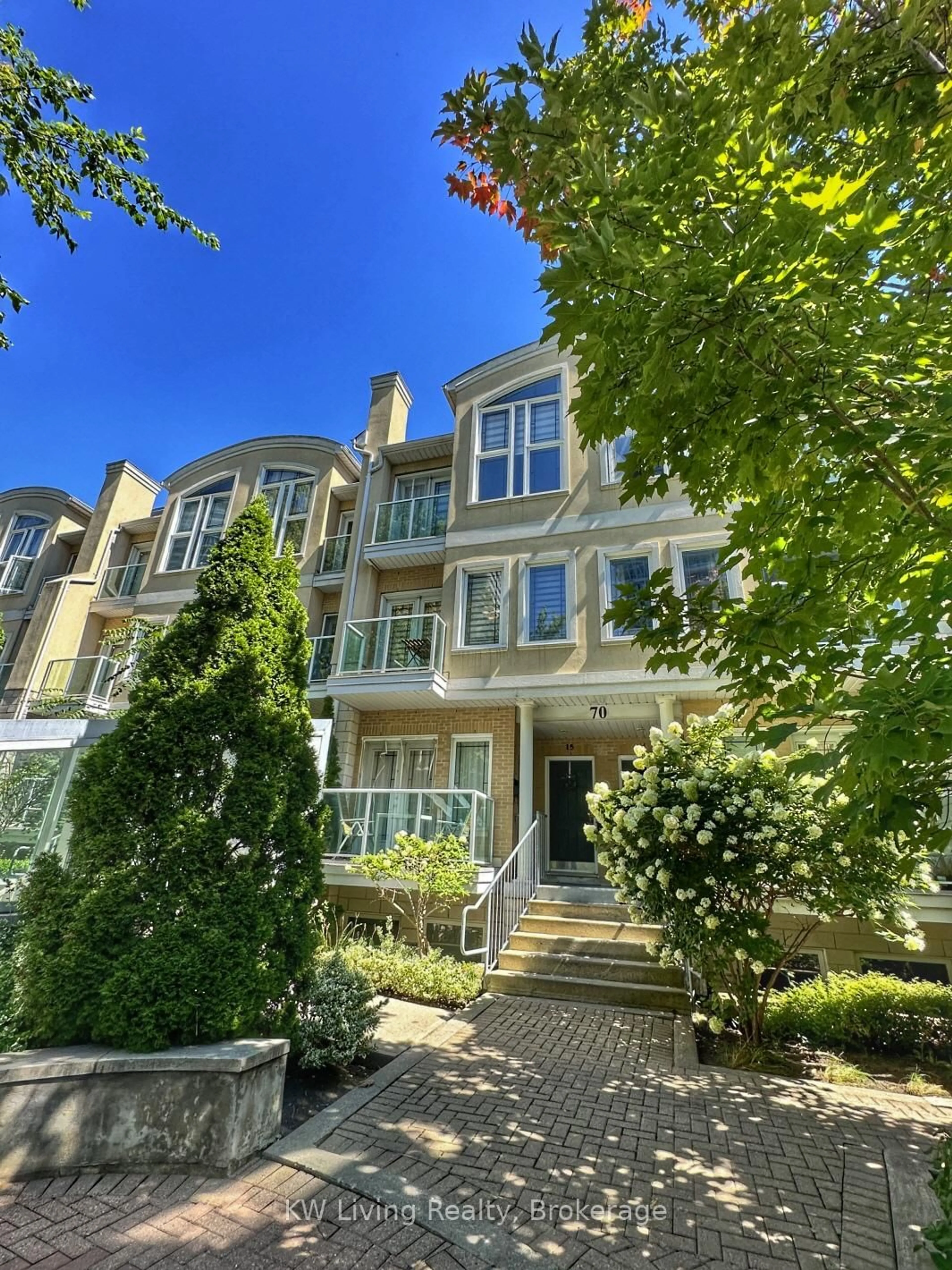 Unknown for 70 Byng Ave #15, Toronto Ontario M2N 7L9