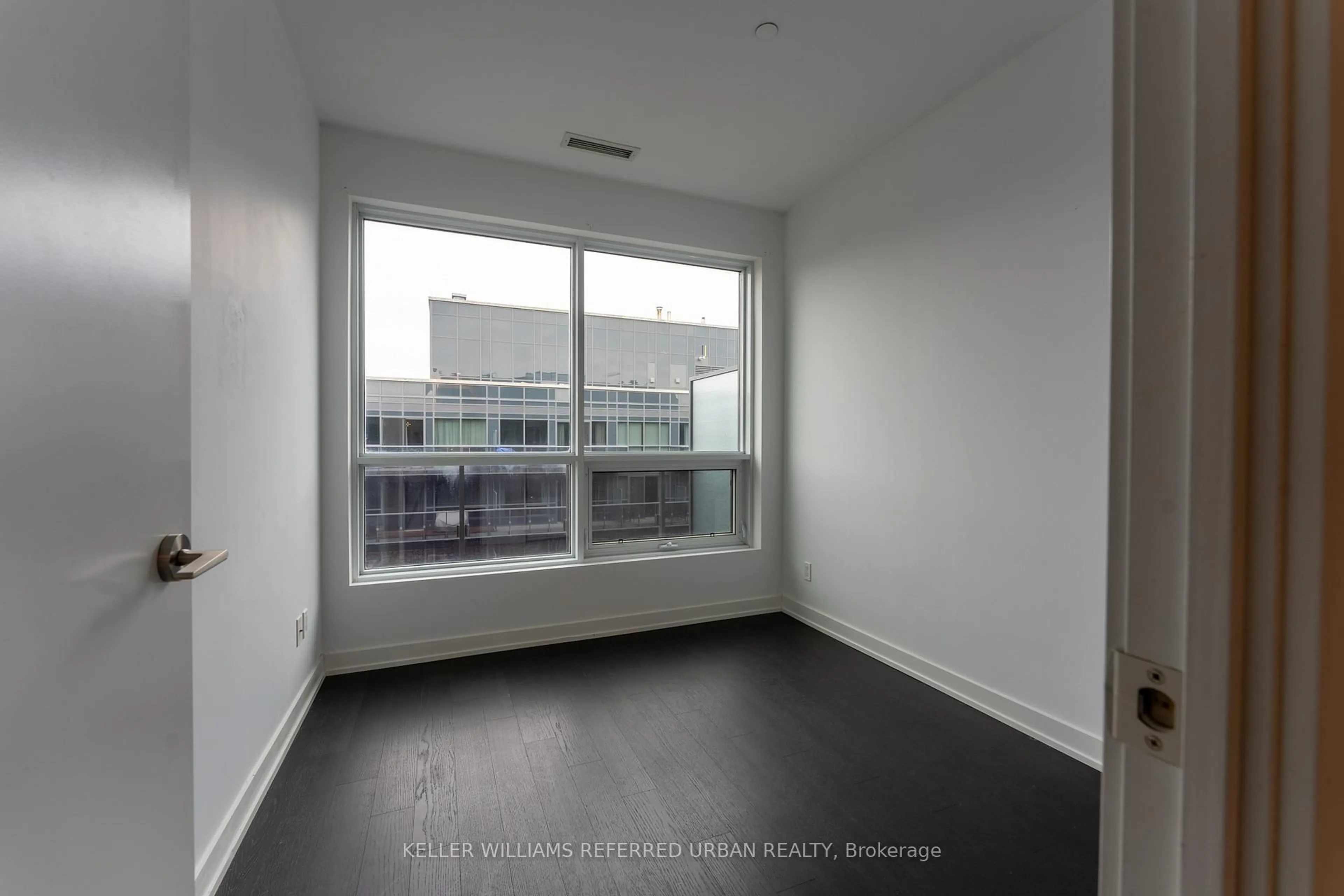 A pic of a room for 1030 King St #Ph17, Toronto Ontario M6K 3N3