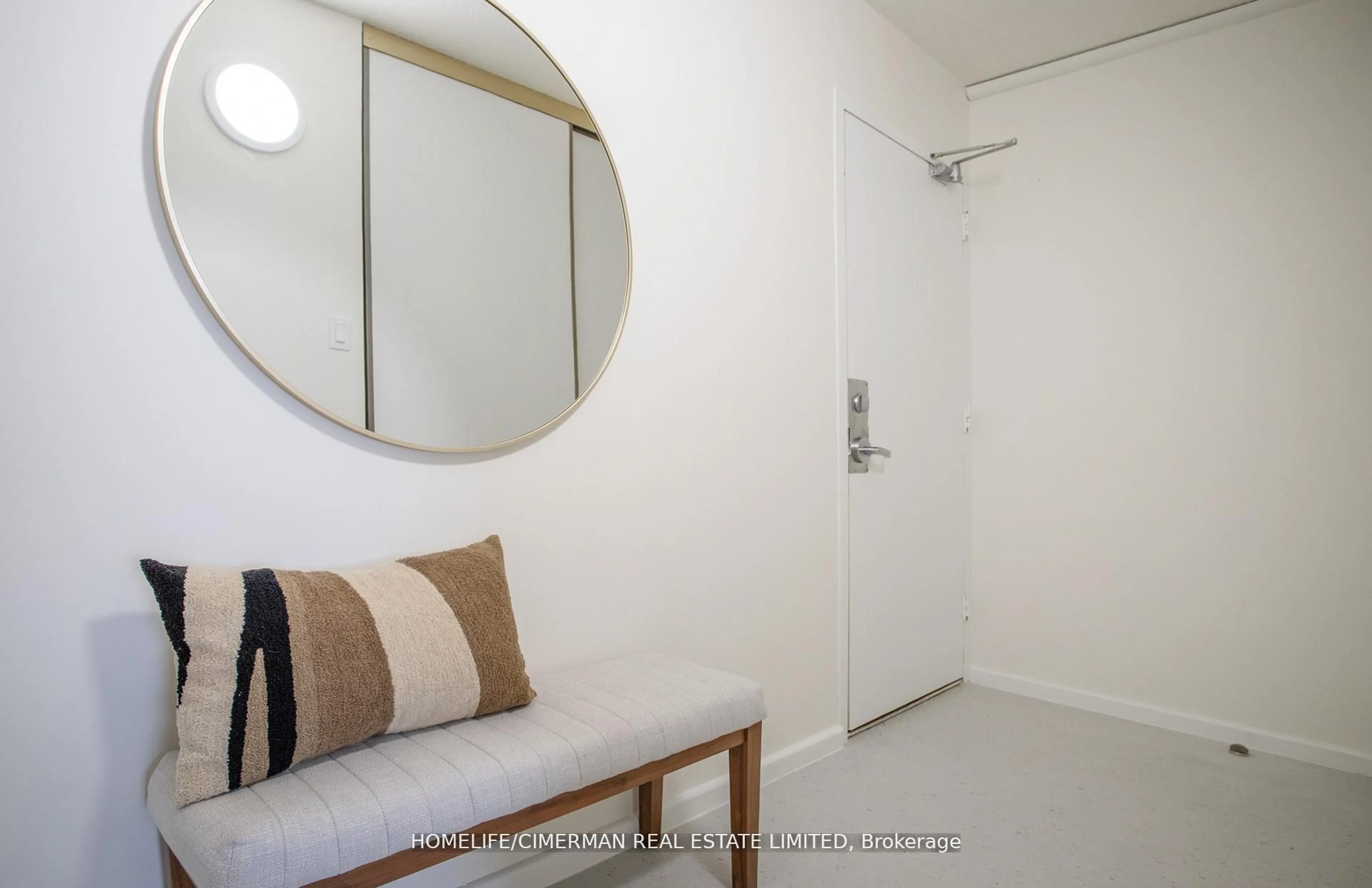 Unknown for 715 Don Mills Rd #1702, Toronto Ontario M3C 1S5