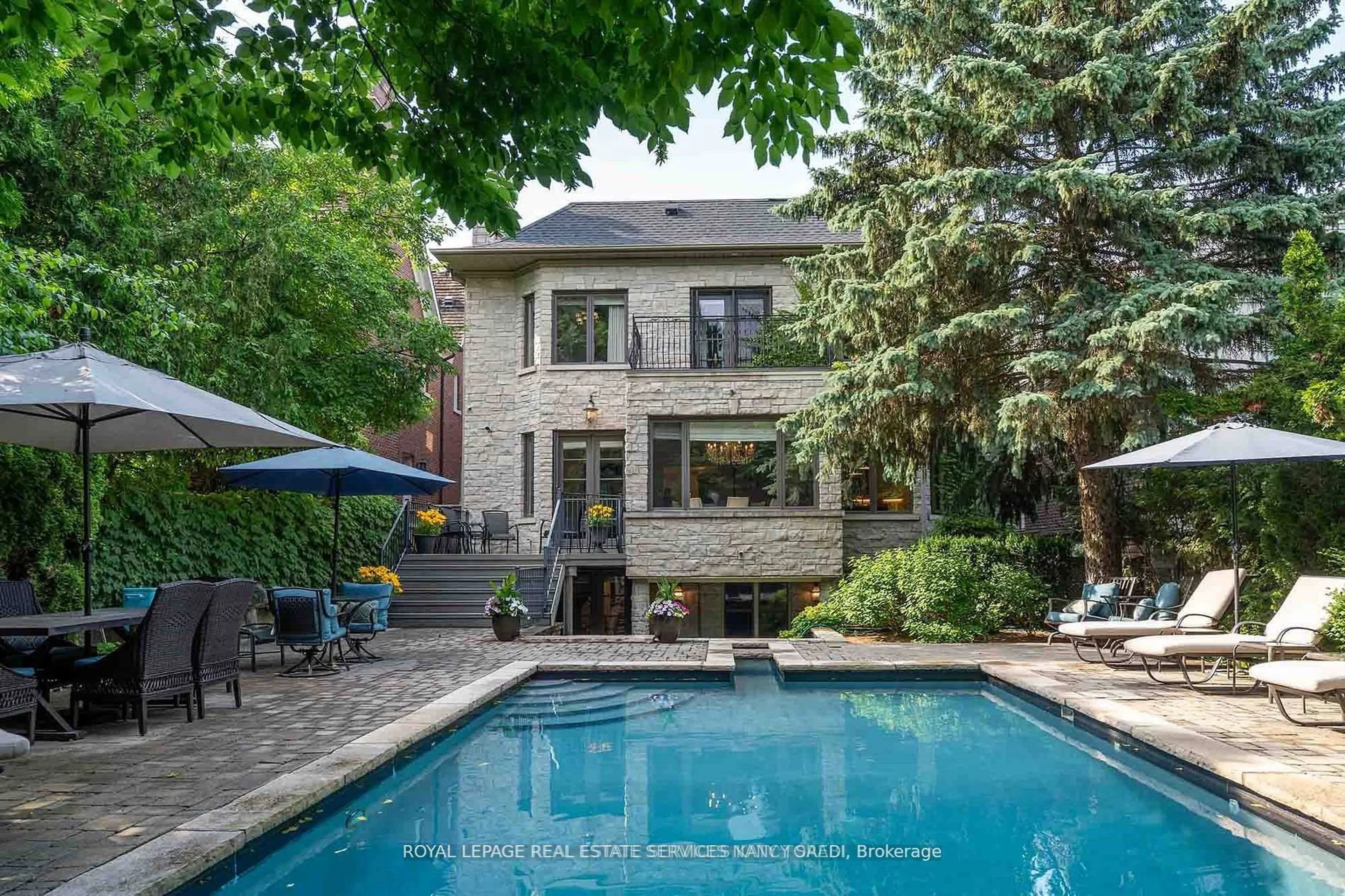 Pool for 135 Buckingham Ave, Toronto Ontario M4N 1R5