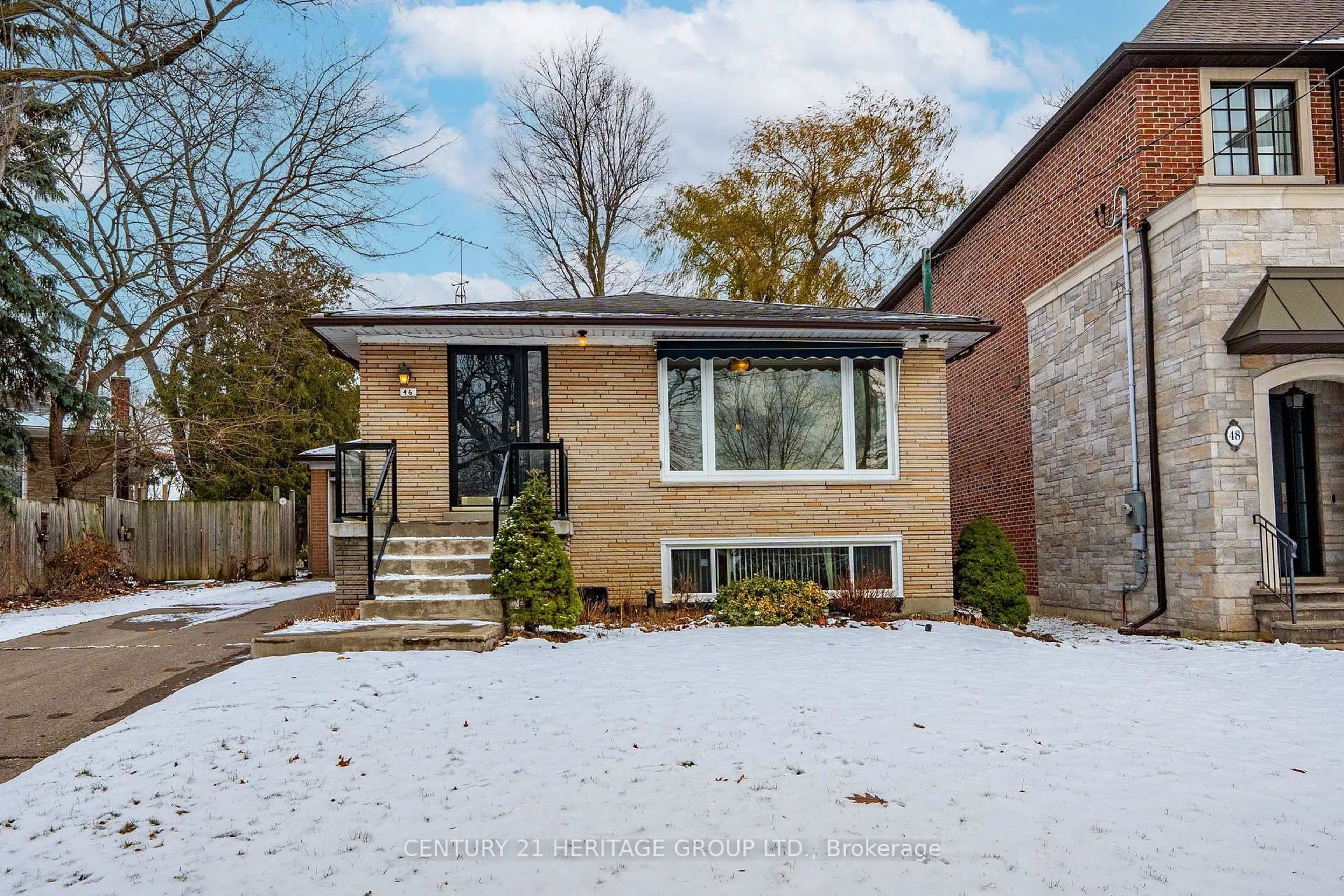 Home with brick exterior material, street for 46 Granlea Rd, Toronto Ontario M2N 2Z5