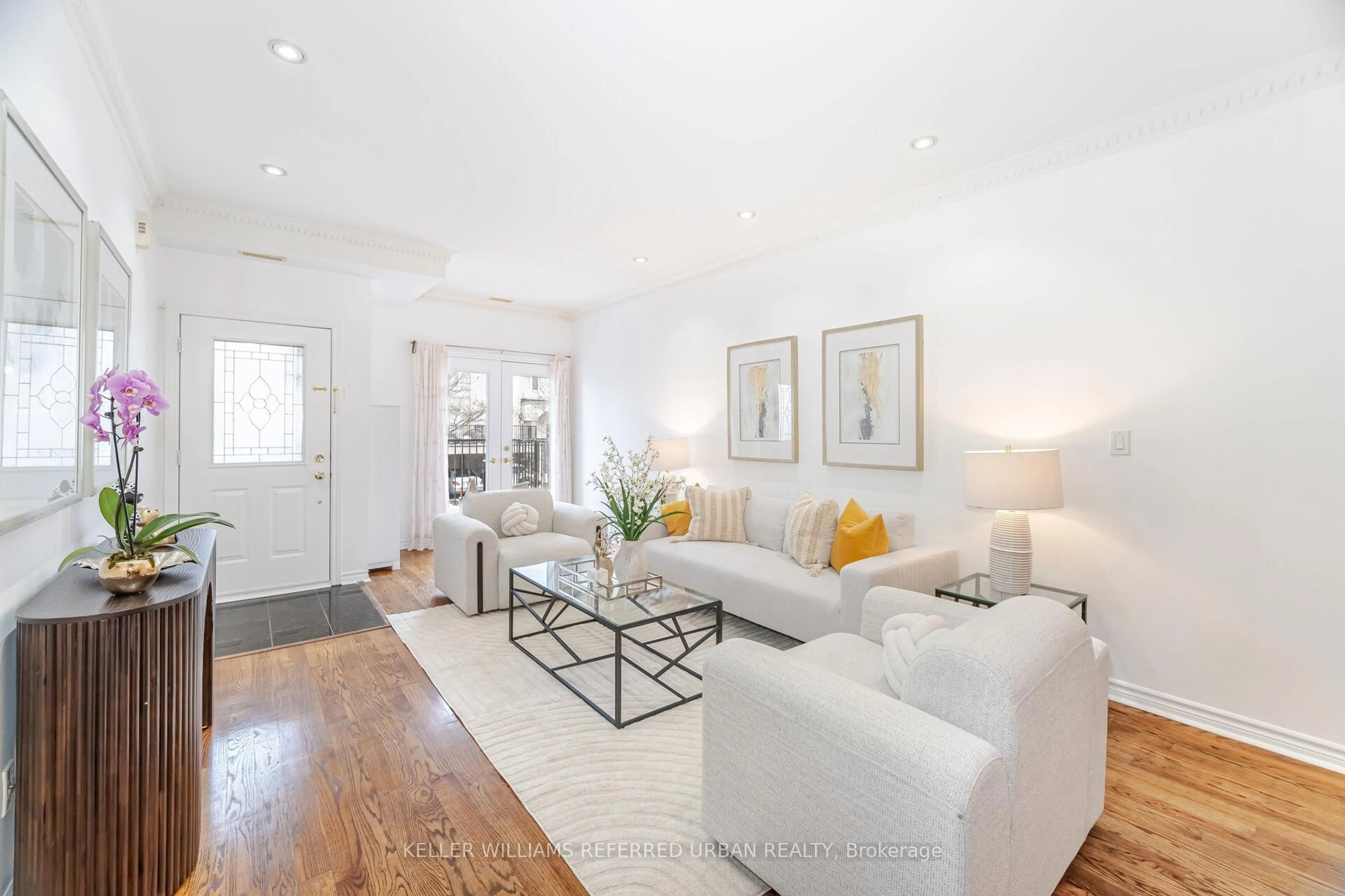 Living room with furniture, unknown for 232 David Dunlap Circ, Toronto Ontario M3C 4C1