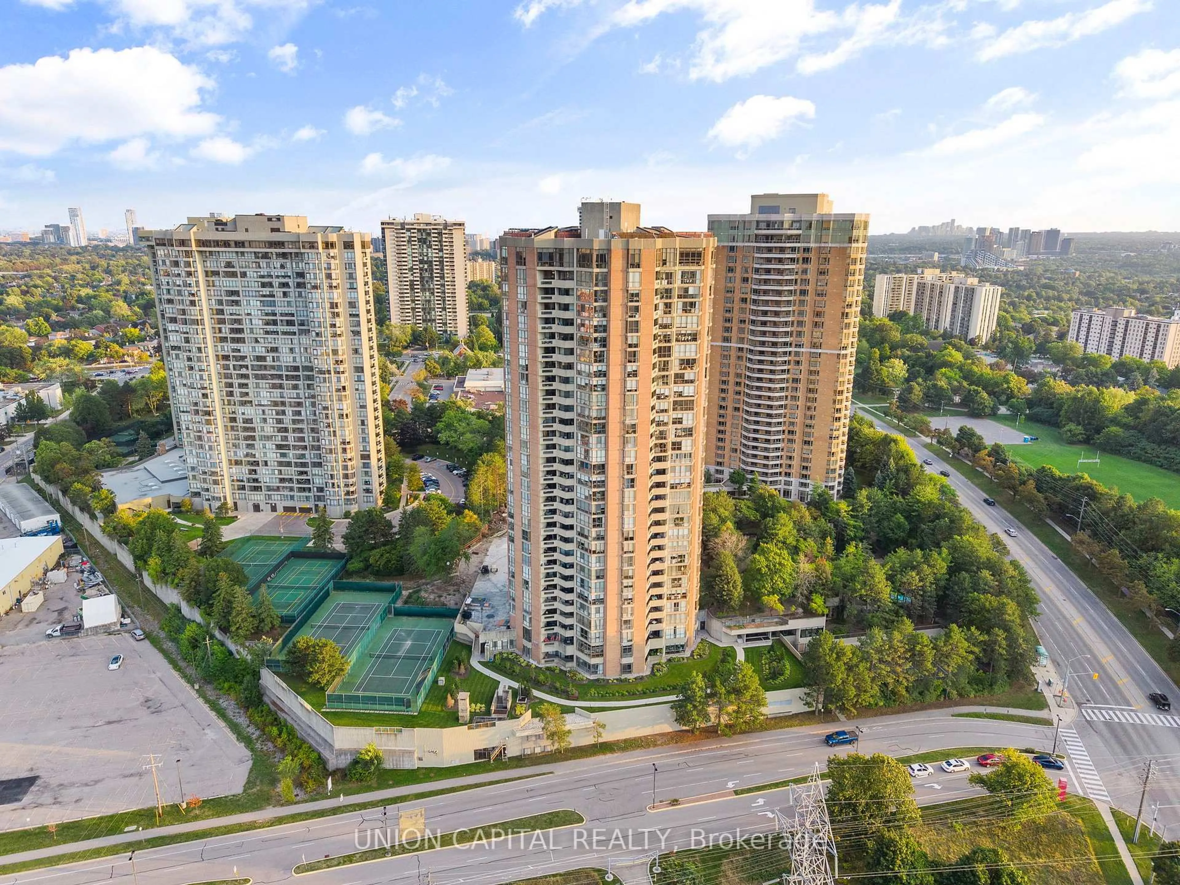 A pic from outside/outdoor area/front of a property/back of a property/a pic from drone, city buildings view from balcony for 85 Skymark Dr #2405, Toronto Ontario M2H 3P2