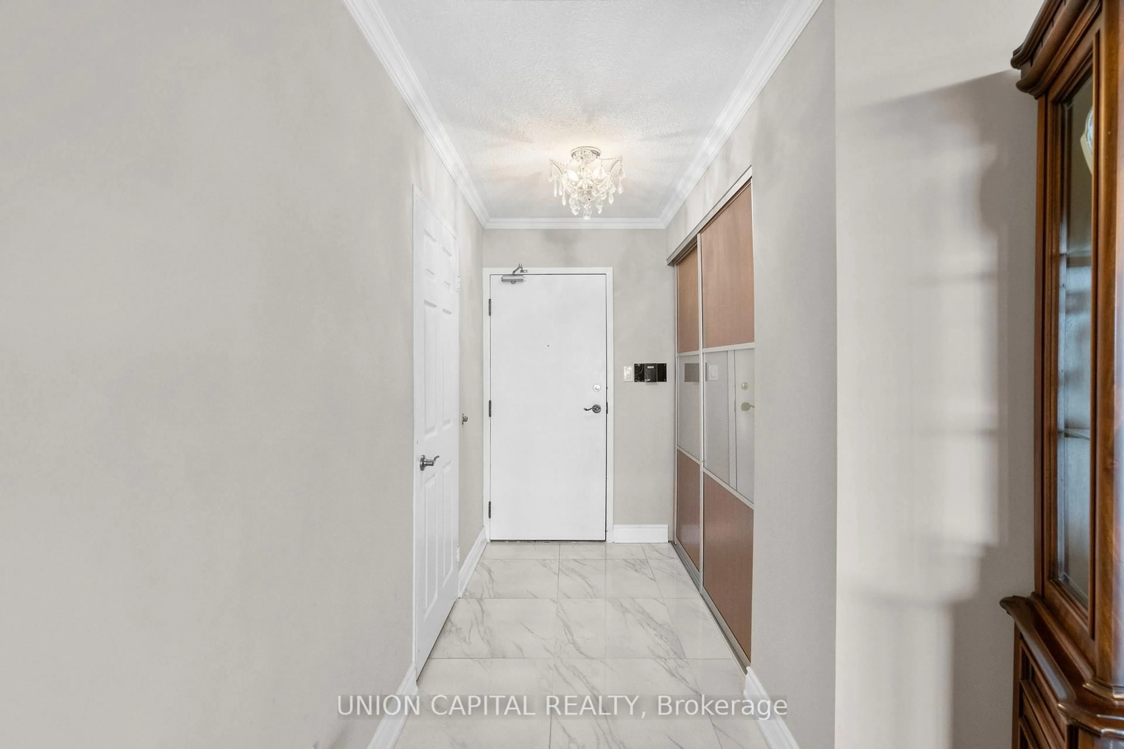 Indoor entryway for 85 Skymark Dr #2405, Toronto Ontario M2H 3P2