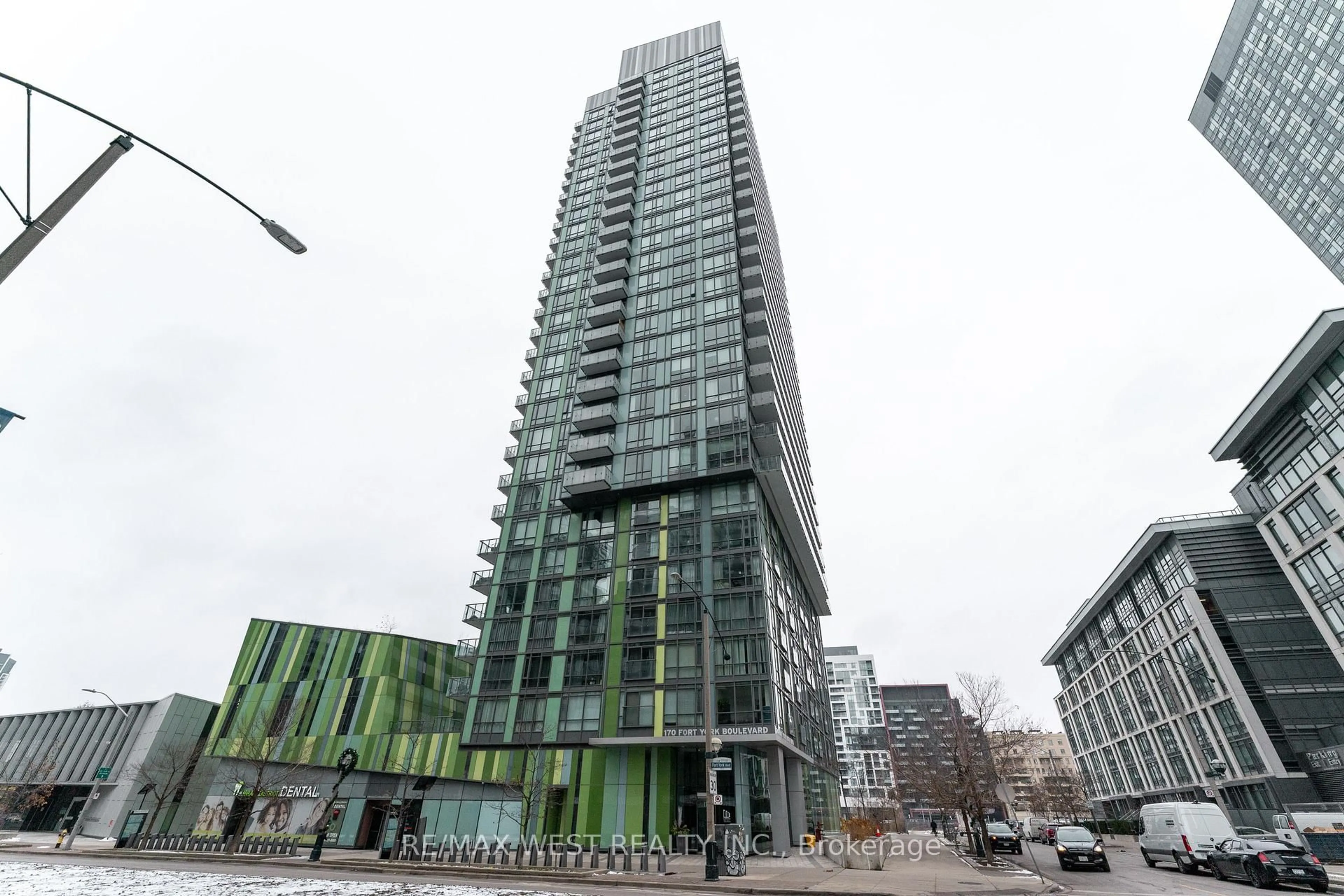 Indoor foyer for 170 Fort York Blvd #2605, Toronto Ontario M5V 0E6