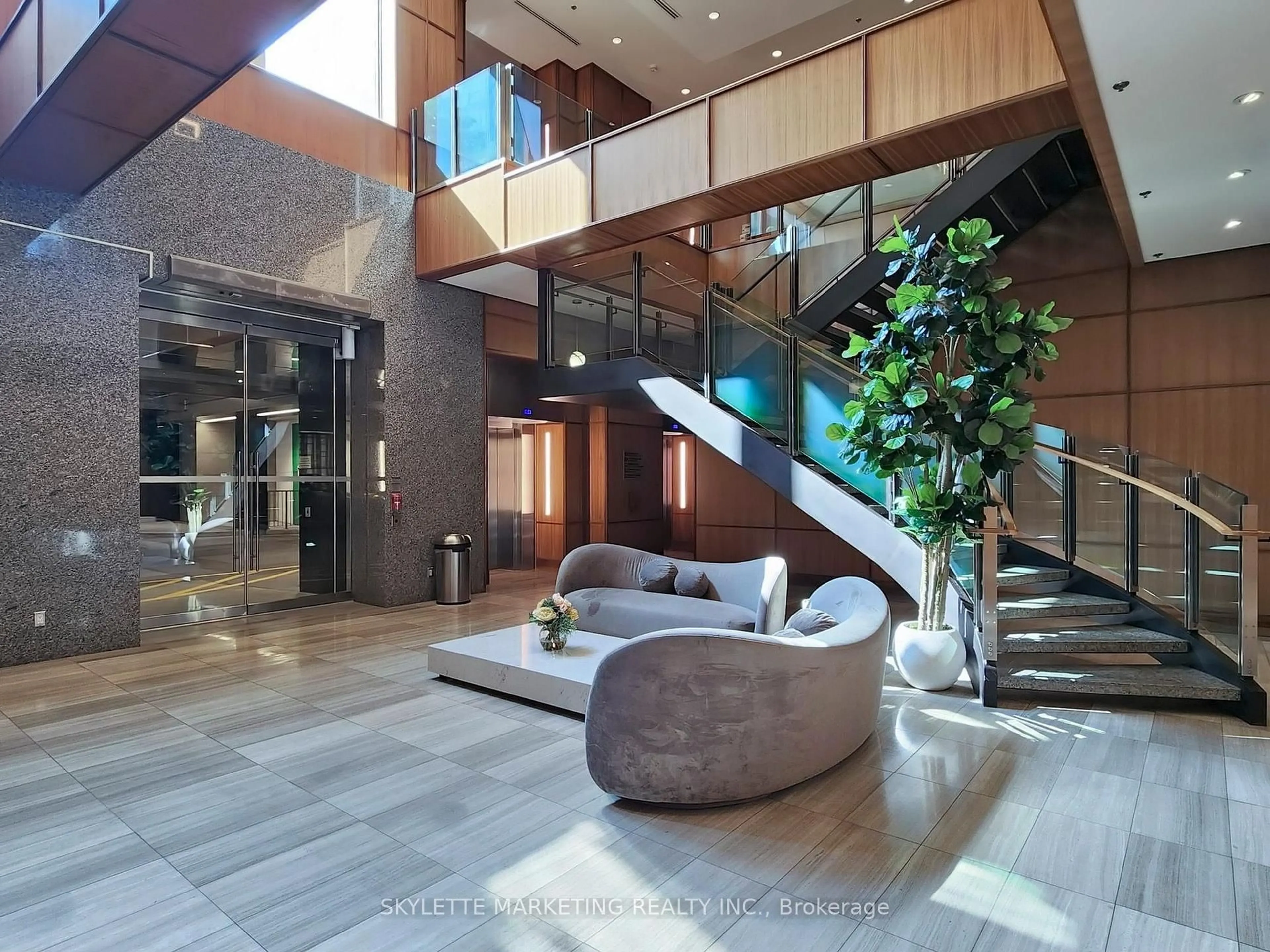 Indoor foyer for 111 St Clair Ave #1128, Toronto Ontario M4V 1N5