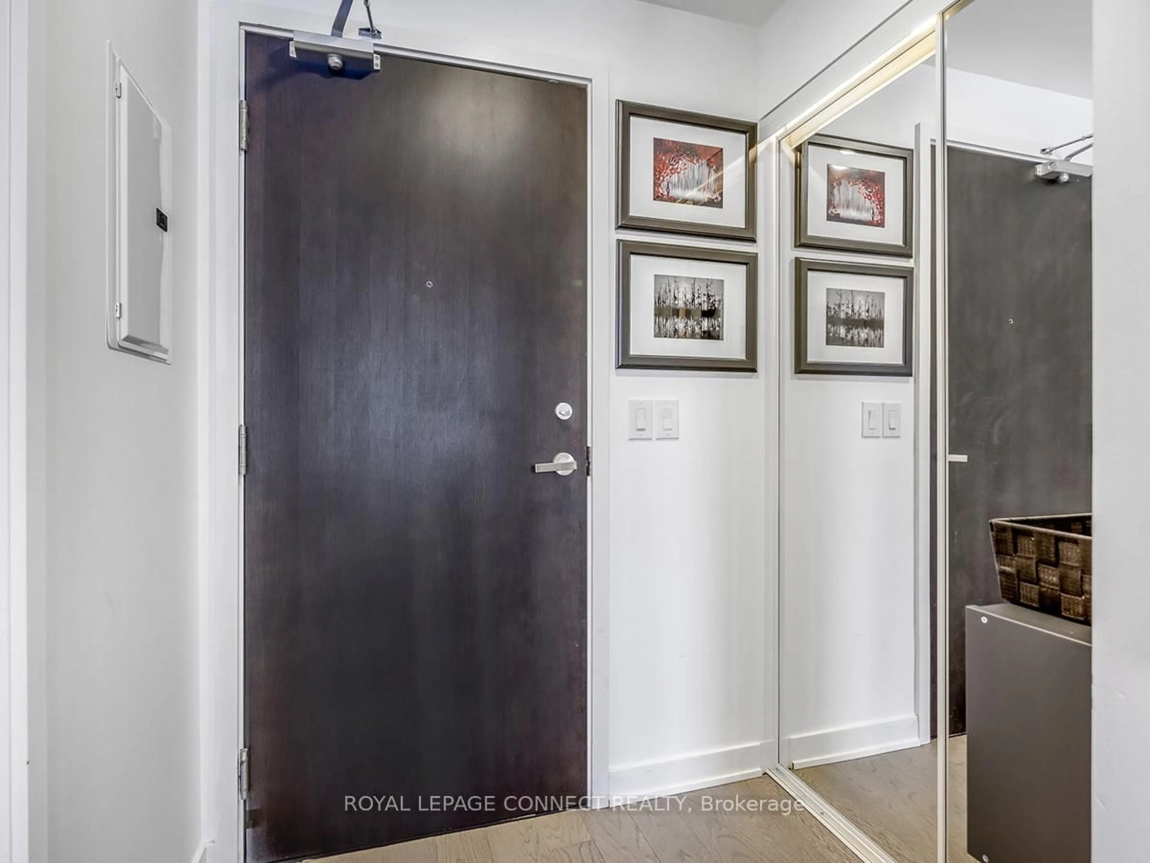 Indoor entryway for 170 Sumach St #518, Toronto Ontario M5A 0C3