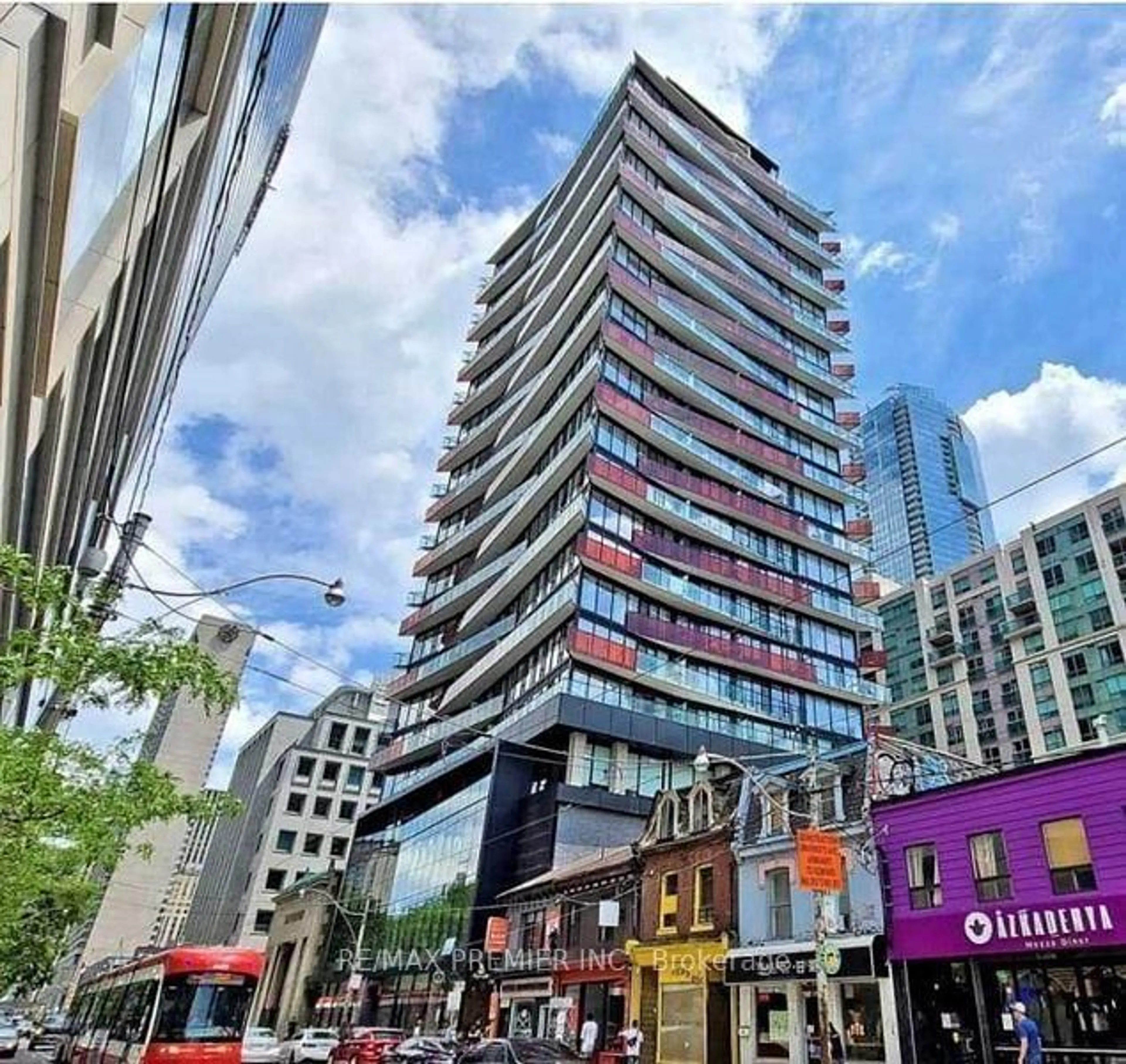 Unknown for 215 Queen St #1612, Toronto Ontario M5V 0P5