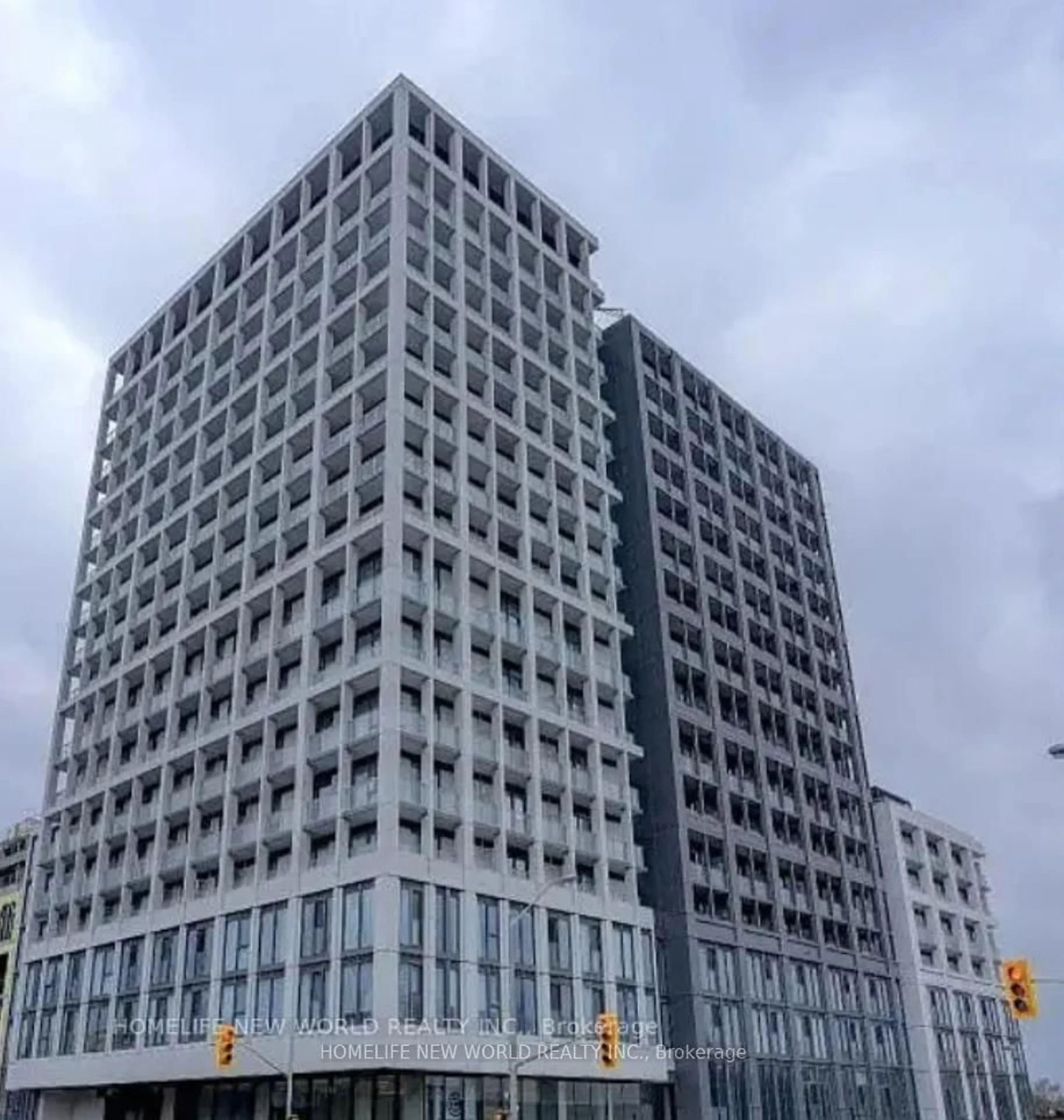 Blurry image for 2020 Bathurst St #331, Toronto Ontario M5P 0A6