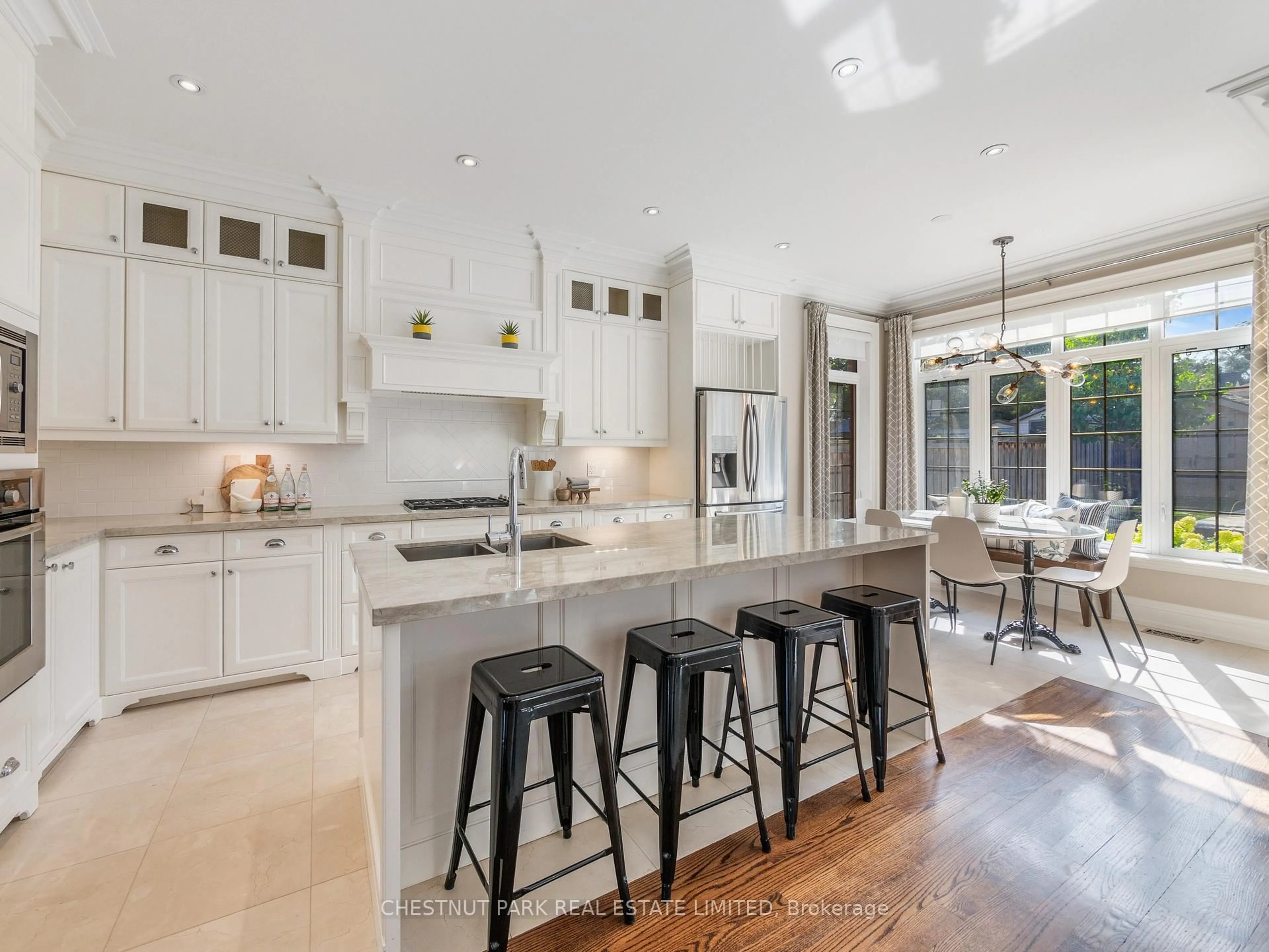 Open concept kitchen, unknown for 252 Sutherland Dr, Toronto Ontario M4G 1J3