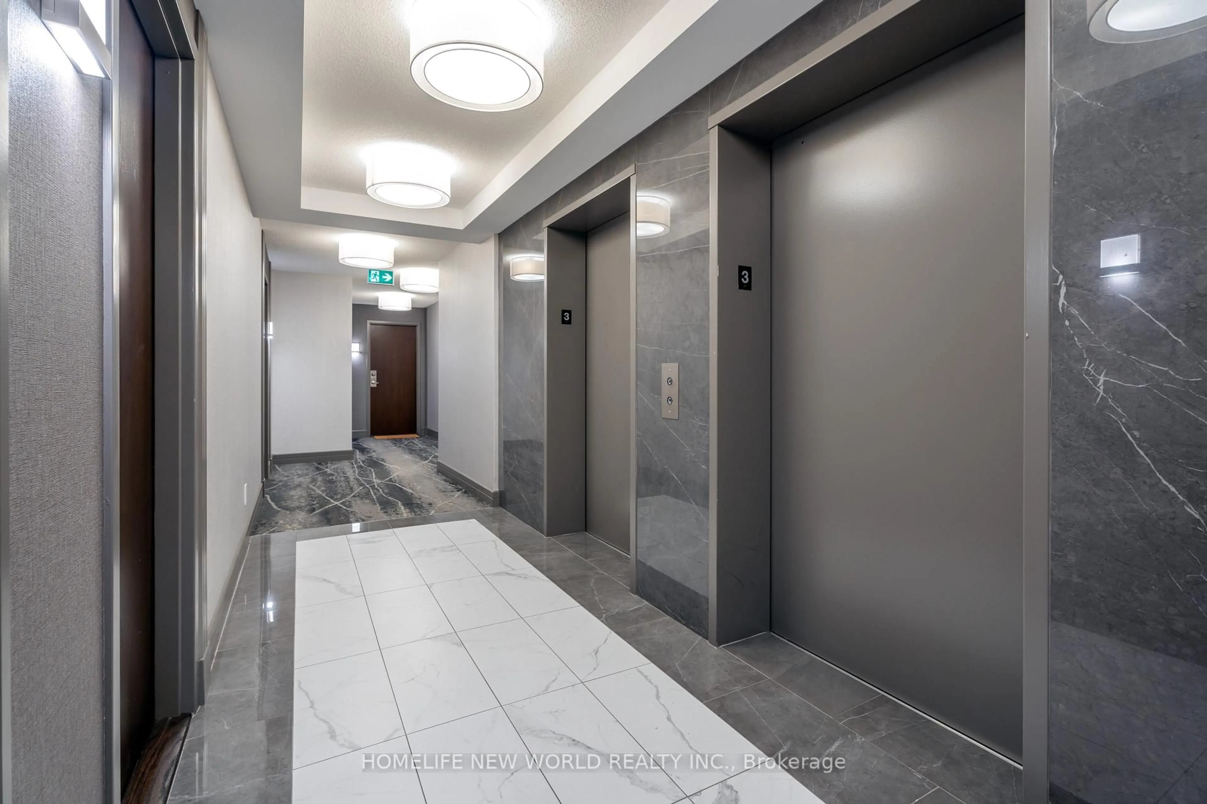 Indoor foyer for 19 Avondale Ave #311, Toronto Ontario M2N 0A6