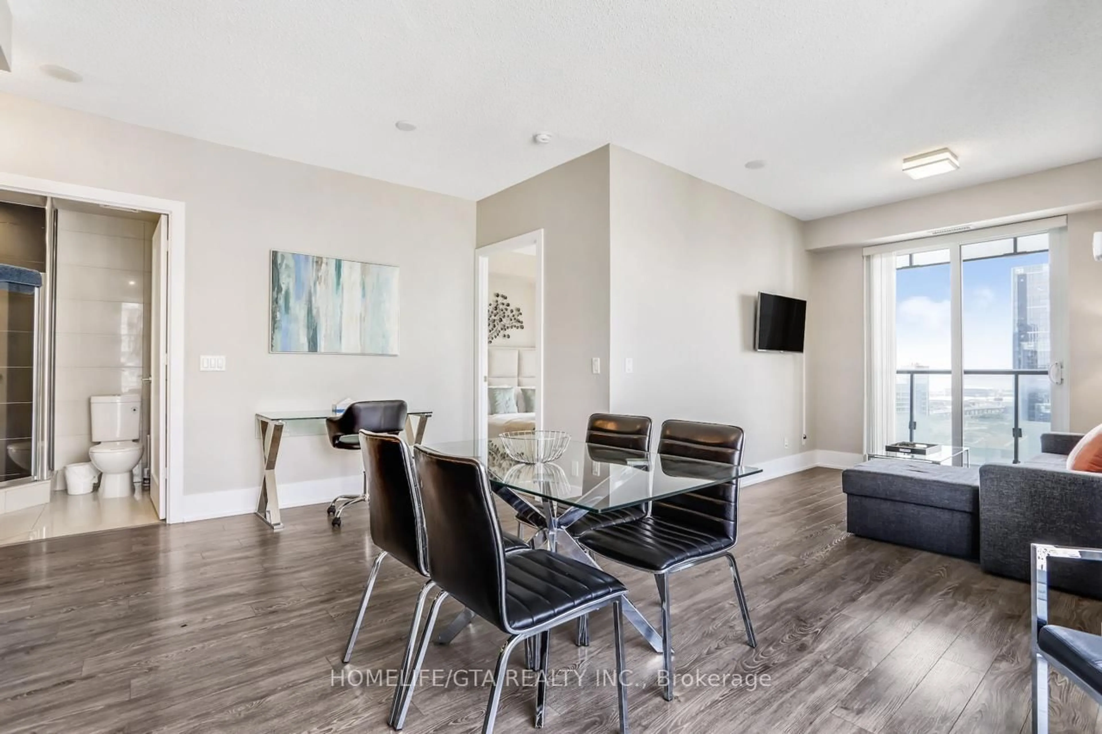 Dining room, unknown for 300 Front St #3604, Toronto Ontario M5V 0E9