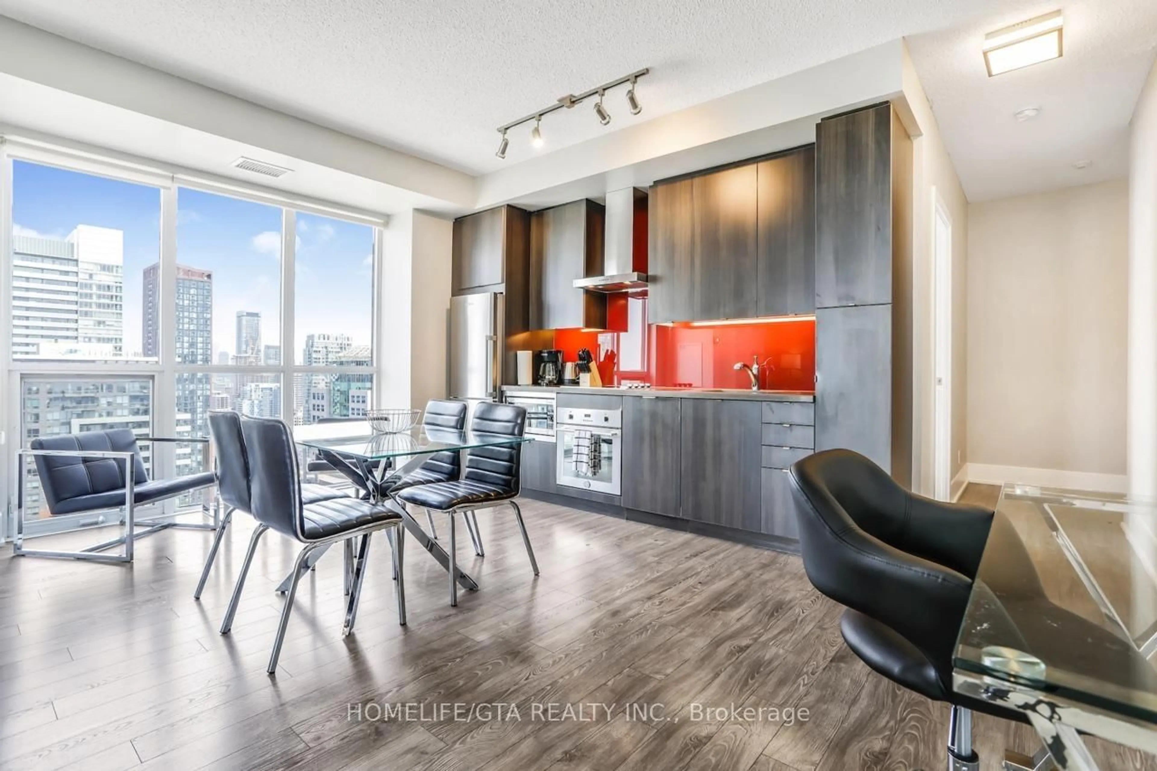 Open concept kitchen, wood/laminate floor for 300 Front St #3604, Toronto Ontario M5V 0E9