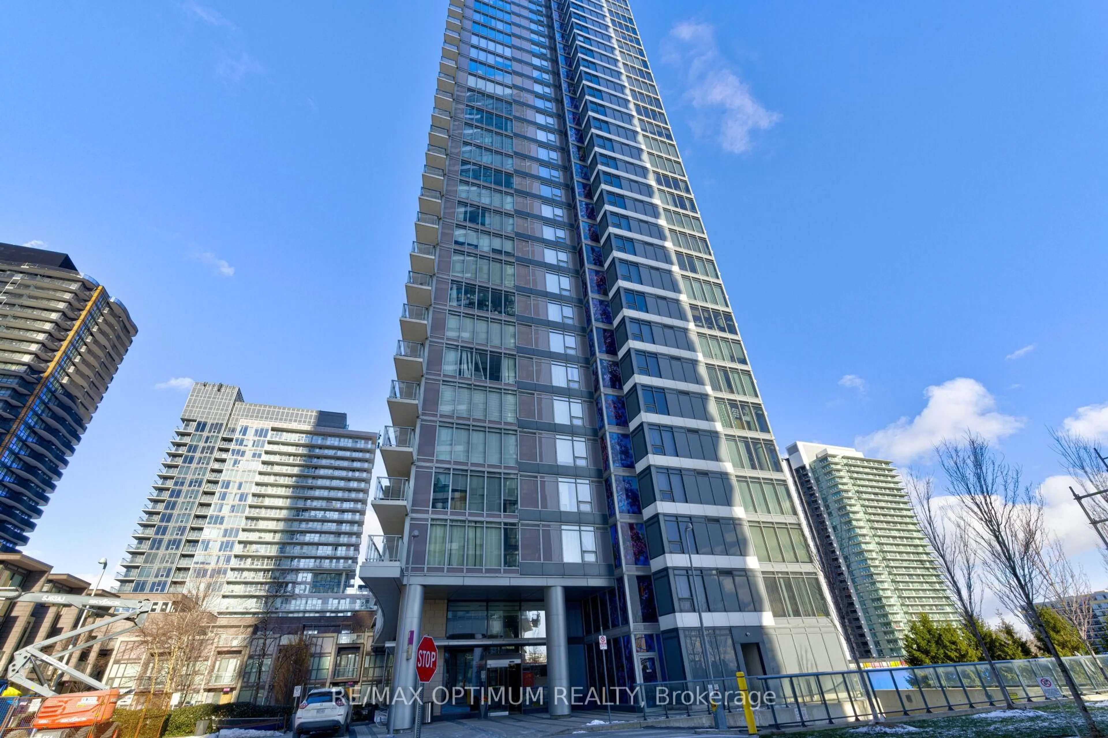 Unknown for 121 Mcmahon Dr #1817, Toronto Ontario M2K 0C1