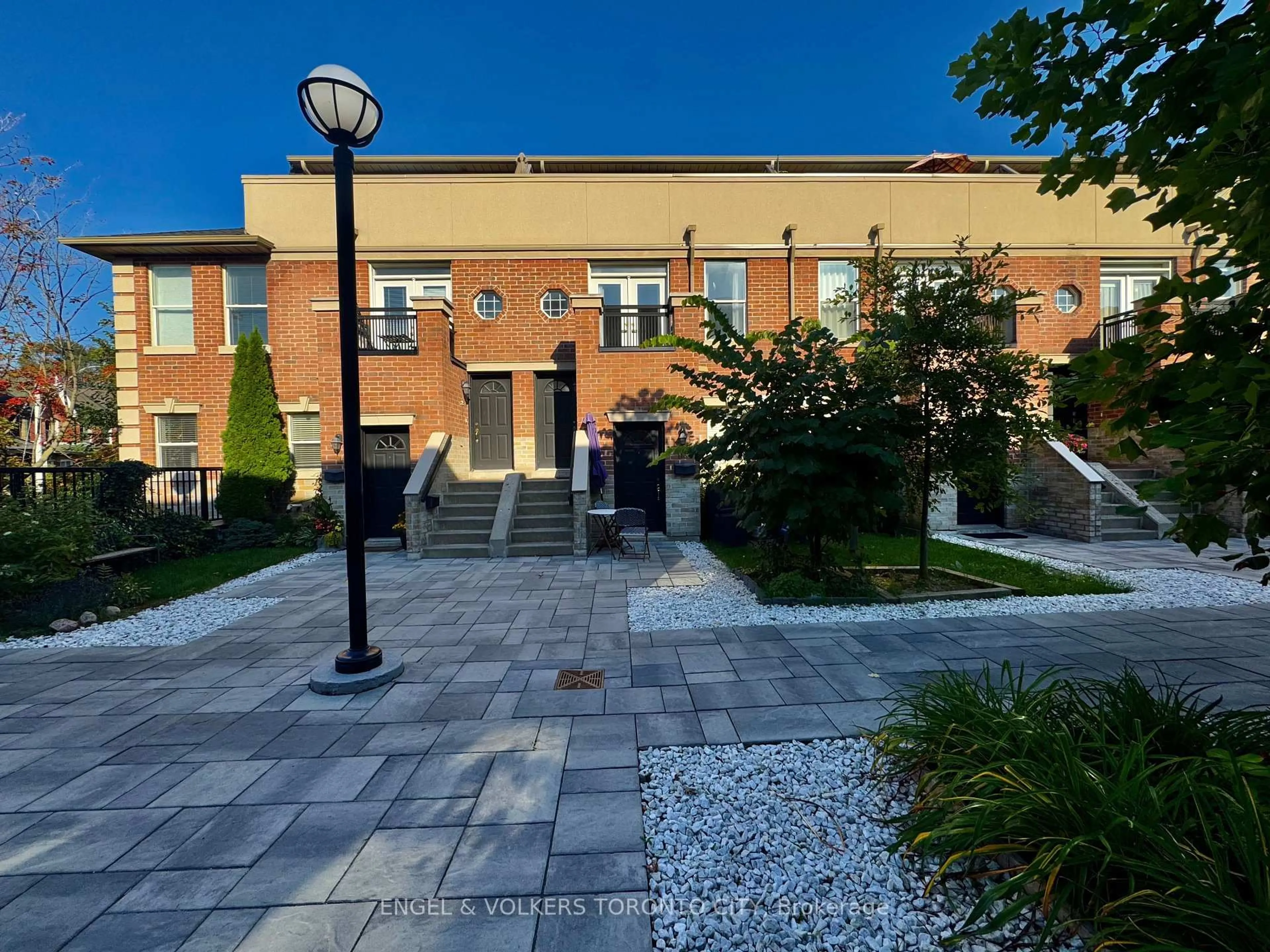 A pic from outside/outdoor area/front of a property/back of a property/a pic from drone, street for 51 Halton St #216, Toronto Ontario M6J 1R5