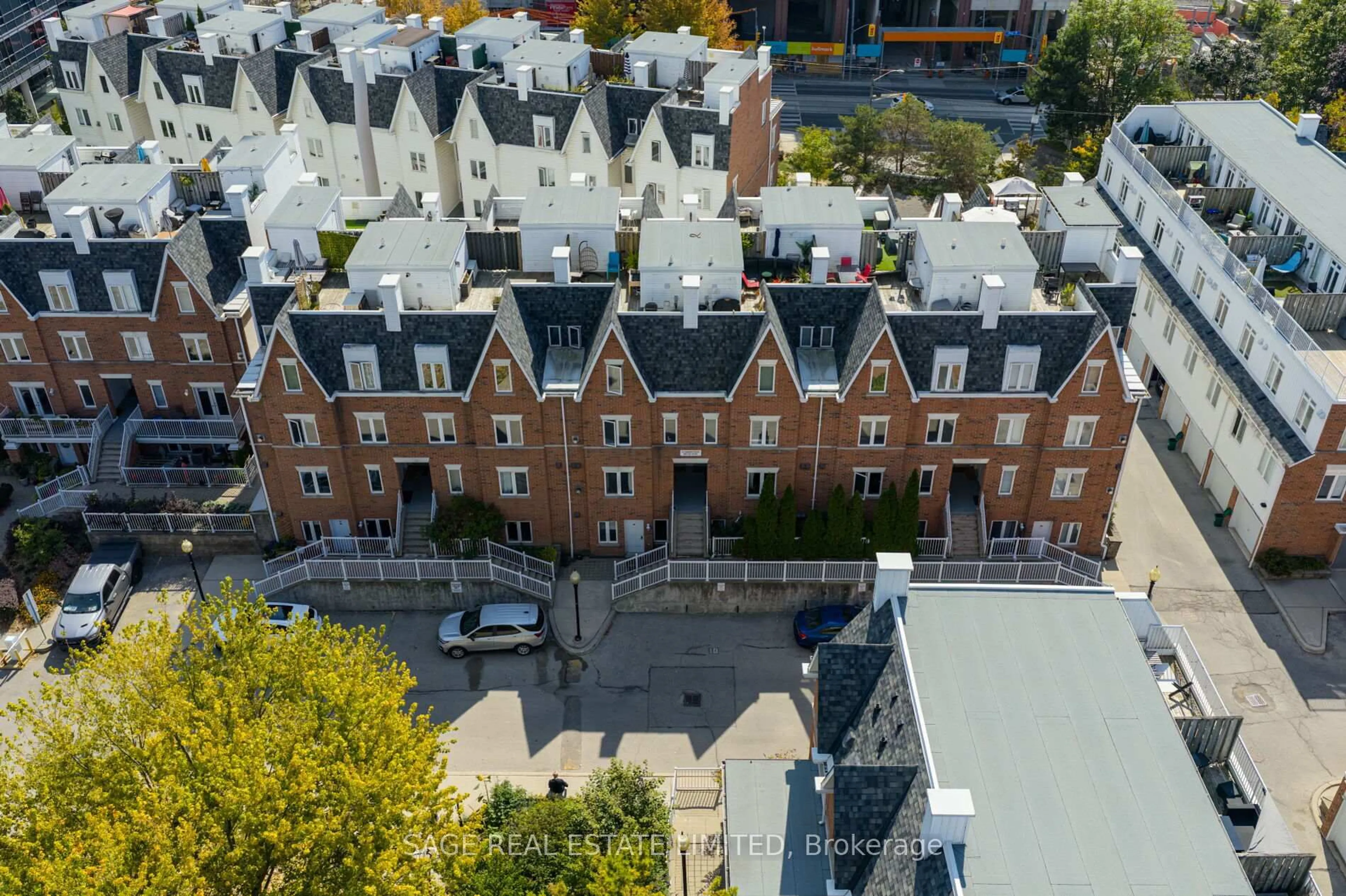 A pic from outside/outdoor area/front of a property/back of a property/a pic from drone, city buildings view from balcony for 12 Sudbury St #811, Toronto Ontario M6J 3W7