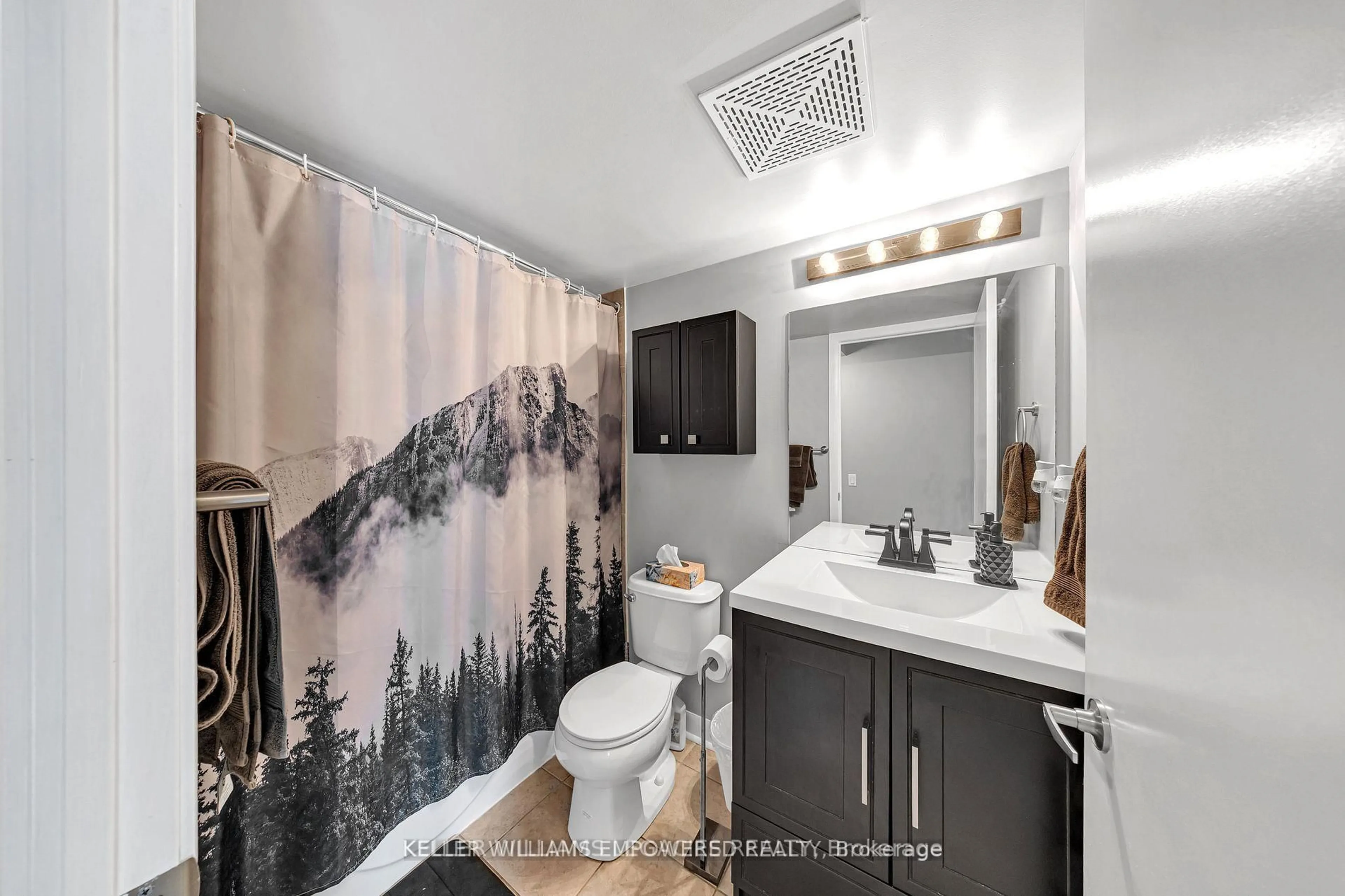 Standard bathroom, ceramic/tile floor for 525 Wilson Ave #646, Toronto Ontario M3H 0A7