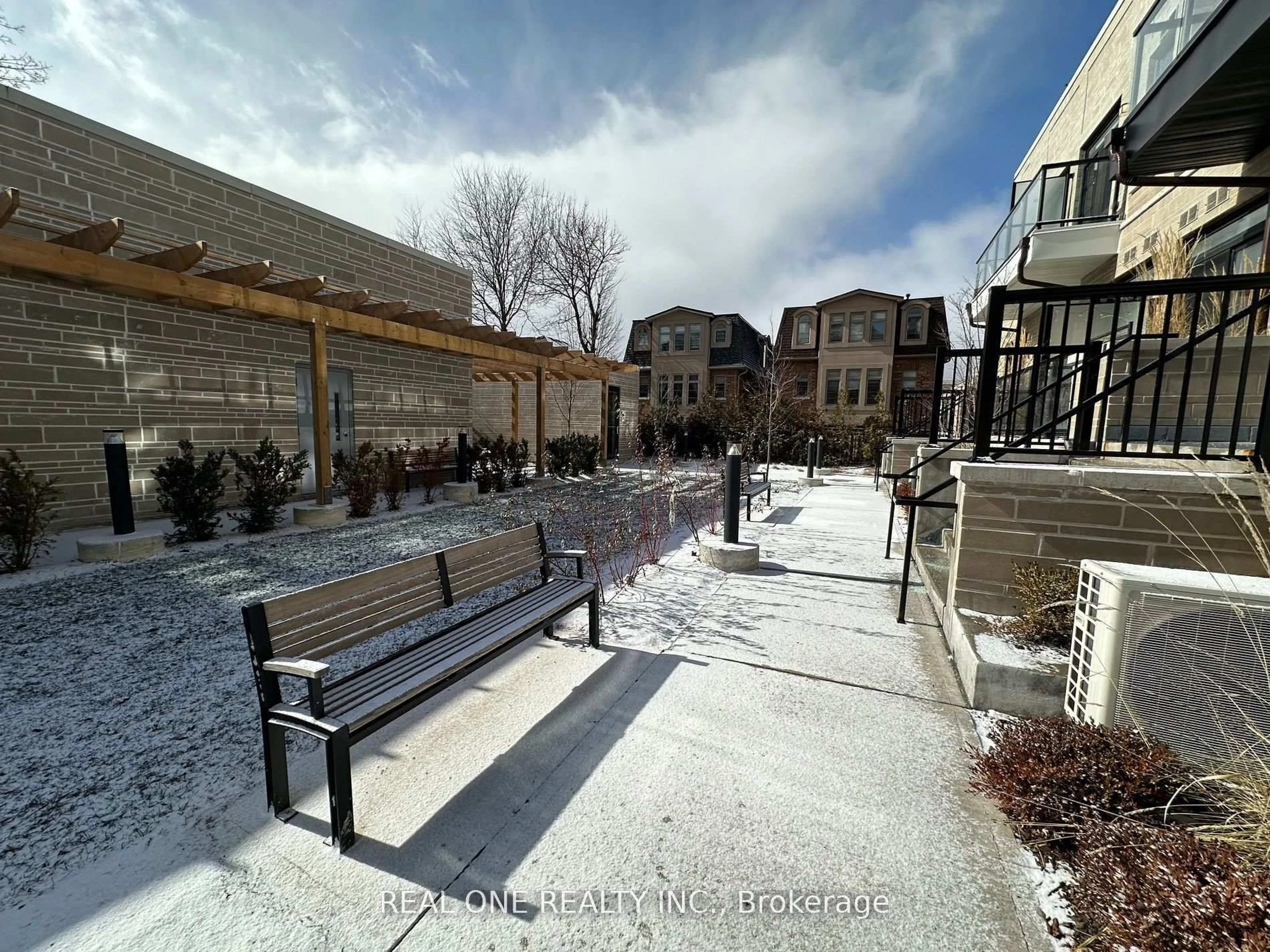 Patio, street for 57 Finch Ave #36, Toronto Ontario M2N 0K9