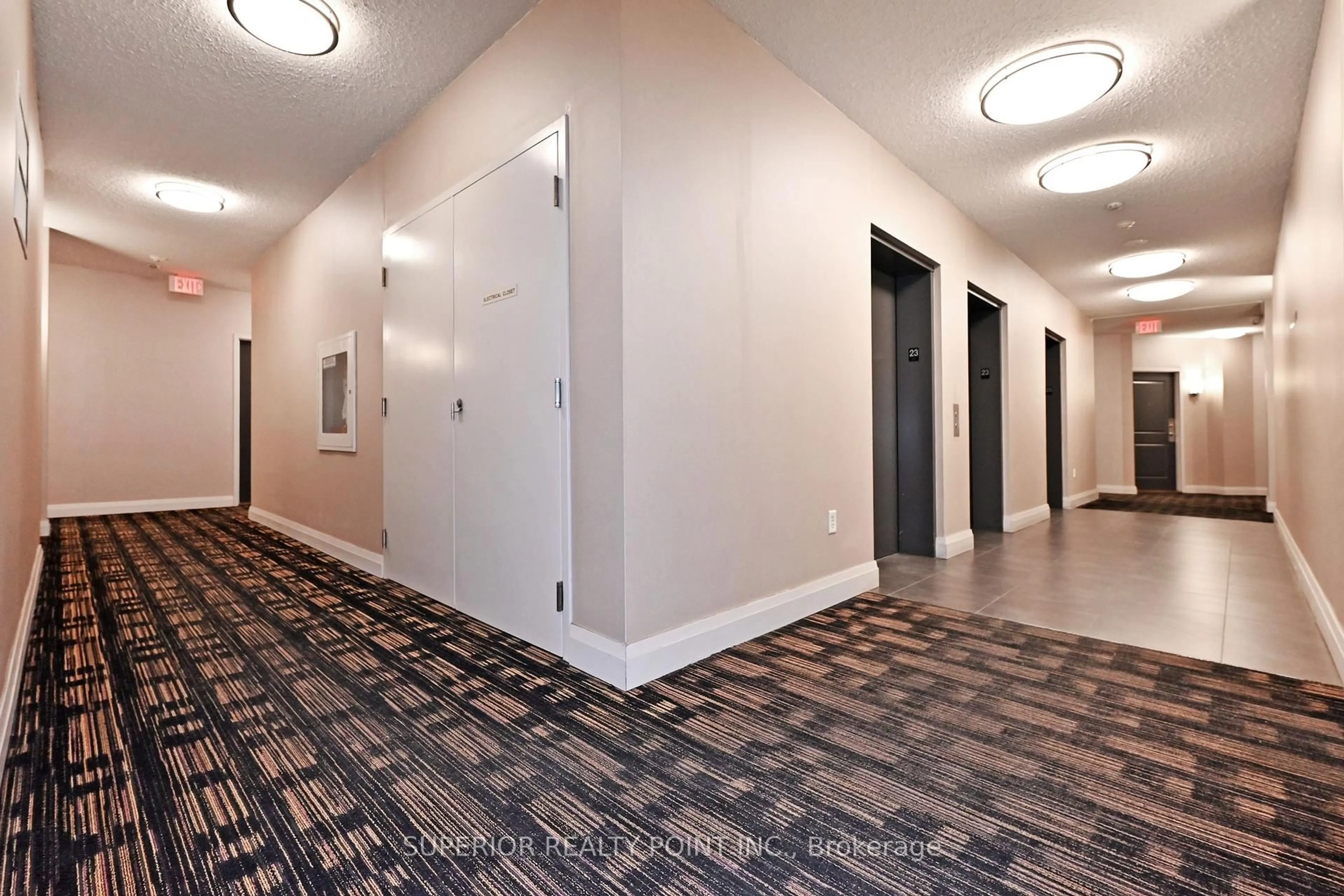 Indoor foyer for 125 Western Battery Rd #2316, Toronto Ontario M6K 3R8