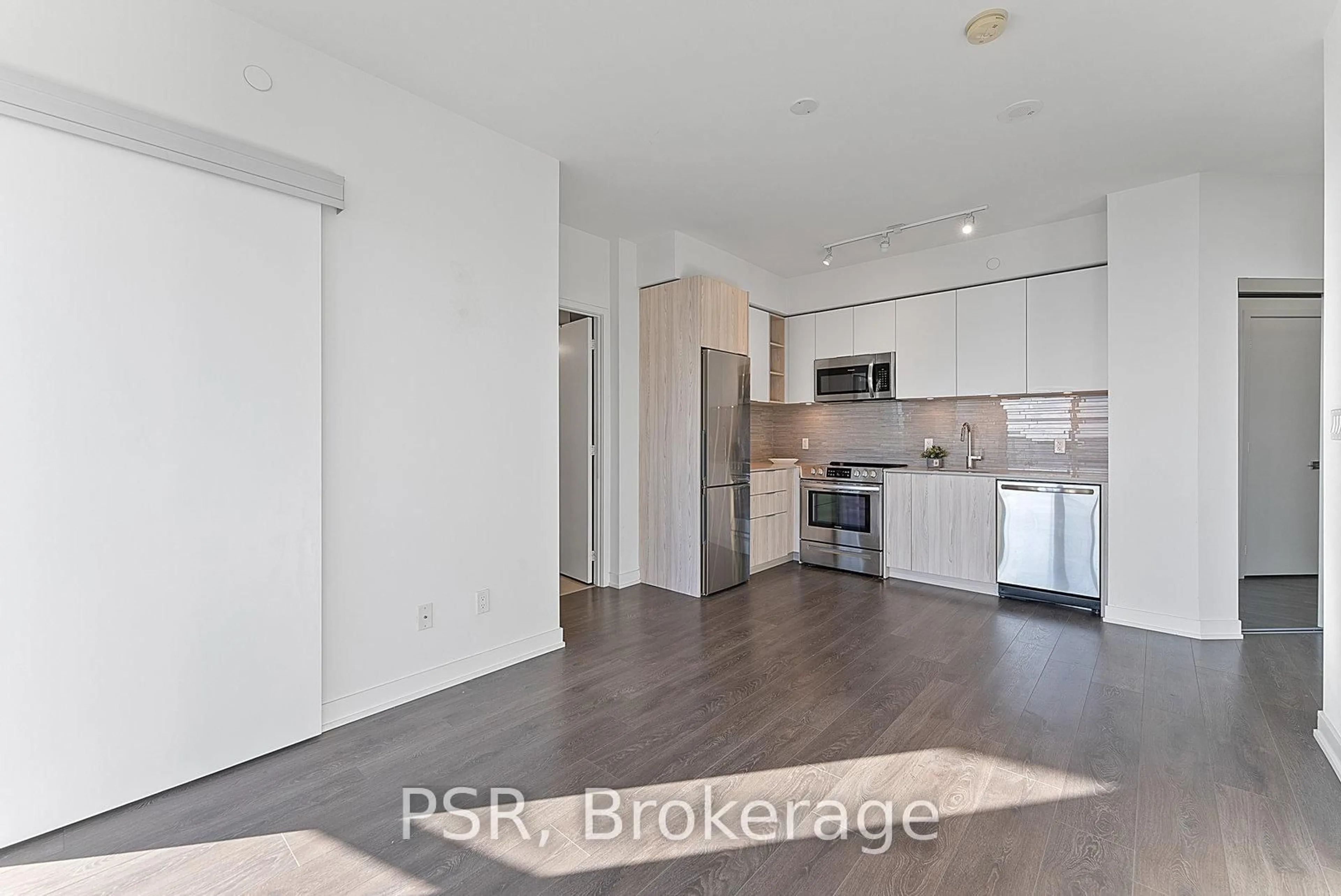 Open concept kitchen, unknown for 30 Ordnance St #1902, Toronto Ontario M6K 0C8