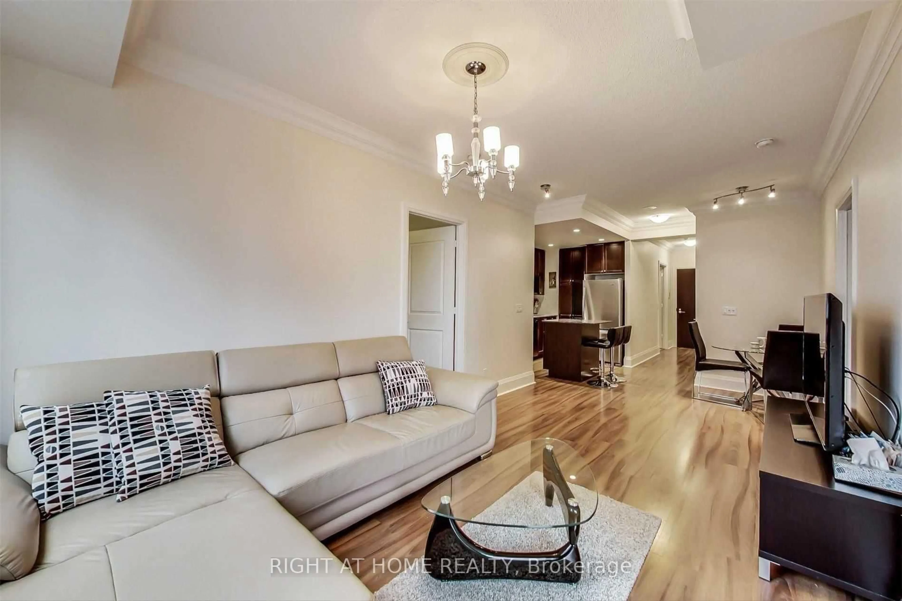 Living room with furniture, wood/laminate floor for 100 Harrison Garden Blvd #720, Toronto Ontario M2N 0C2