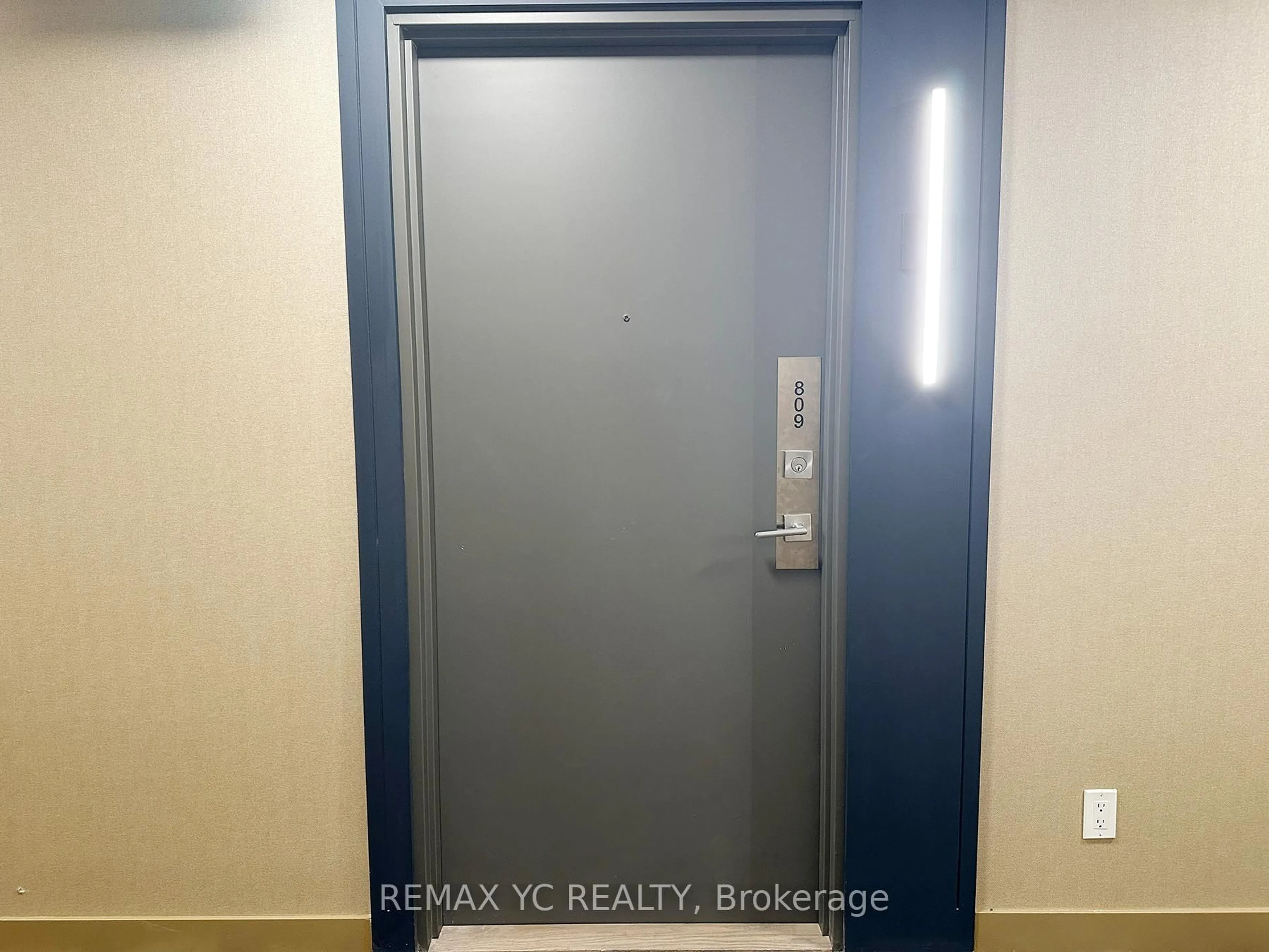 A pic of a room for 15 Ellerslie Ave #809, Toronto Ontario M2N 0L7