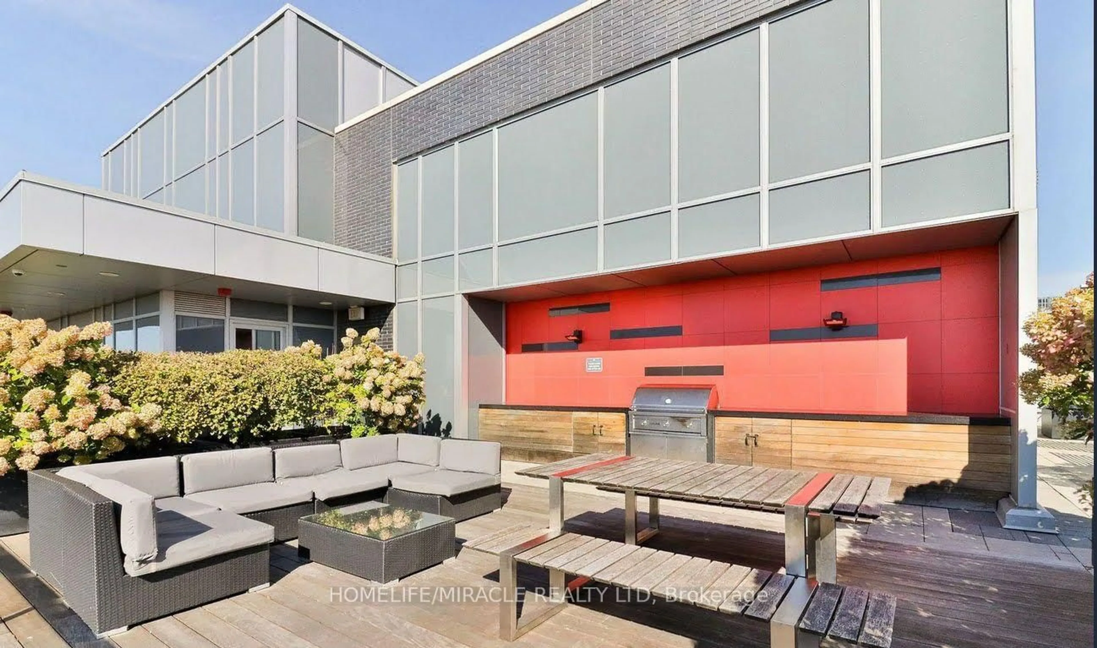 Patio, building for 58 Orchard View Blvd #708, Toronto Ontario M4R 0A2
